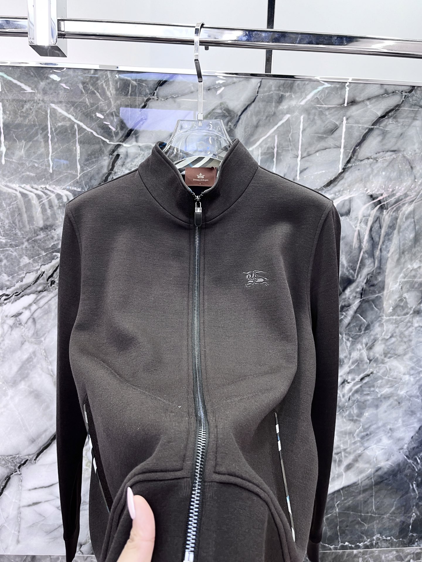 2025🔱秋冬最新款式⚜️【正常收身版型】定制天丝绵羊毛6合1混纺面料独家首发🏆现货供应📣码数M-4XL