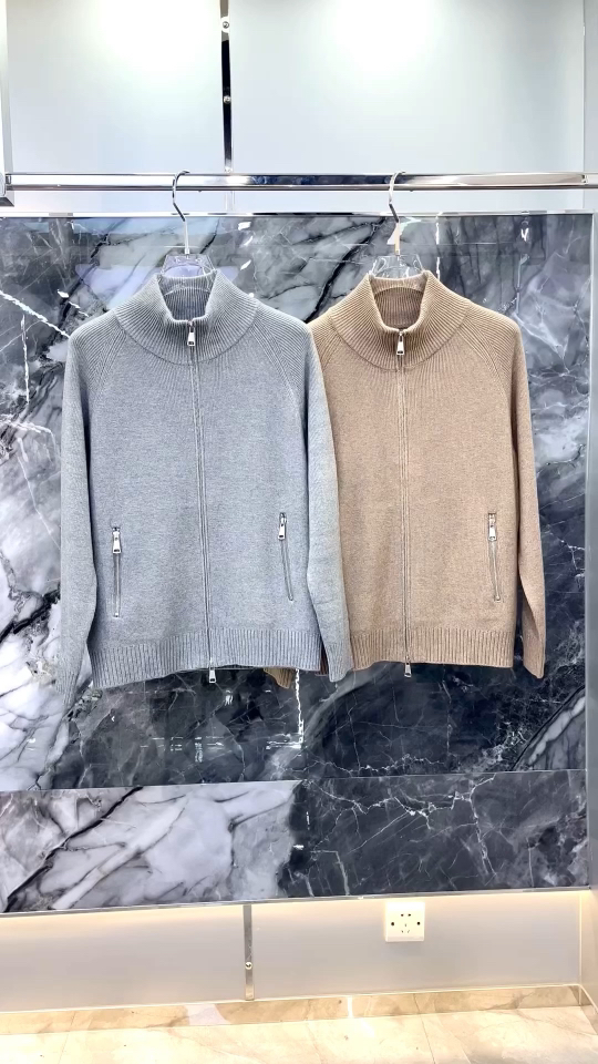 2025🔱秋冬最新款式⚜️【正常收身版型】定制32Ss双股山羊绒绵羊毛混纺面料独家首发🏆现货供应📣码数M