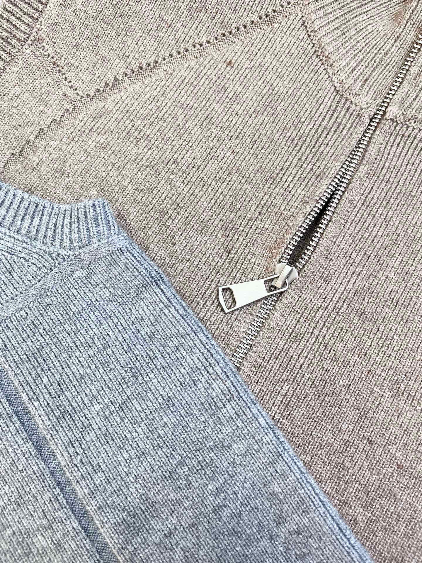 2025🔱秋冬最新款式⚜️【正常收身版型】定制32Ss双股山羊绒绵羊毛混纺面料独家首发🏆现货供应📣码数M