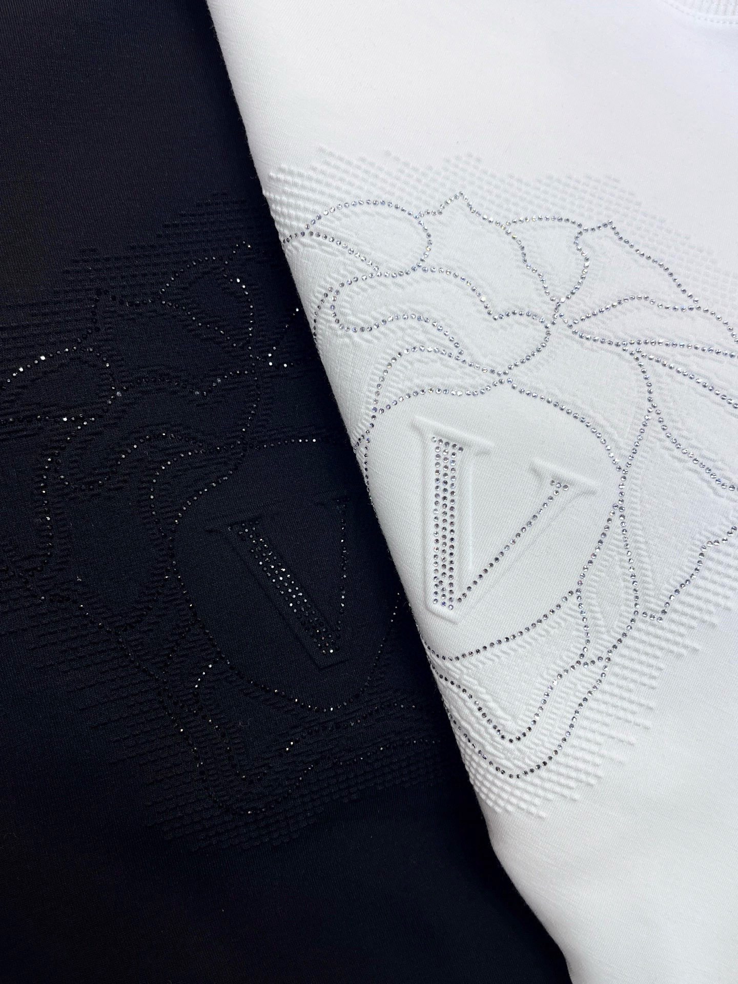 2025🔱秋冬最新款式⚜️【正常收身版型】定制高密织莫代尔空气层面料独家首发🏆现货供应📣码数M-4XL