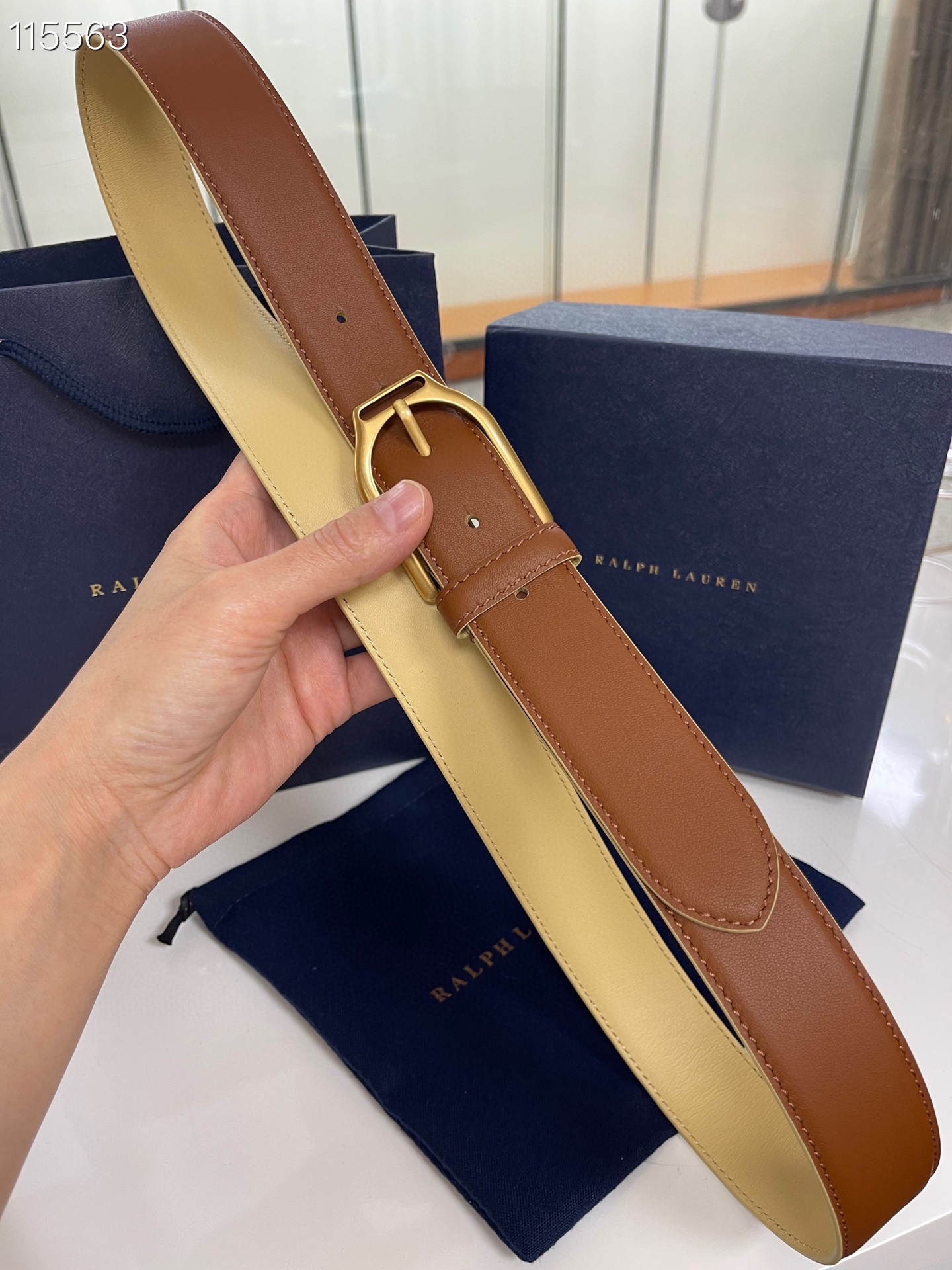  Ralph Lauren/拉夫劳伦 24年新款 这款腰带采用双面进口头层牛皮 做工细致 搭配原版精致纯