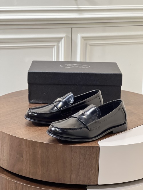 Prada Men's Leather Loafers - Elegant Business Casual Shoes Size 39-44 1 Prada Men's Leather Loafers - Elegant Business Casual Shoes Size 39-44