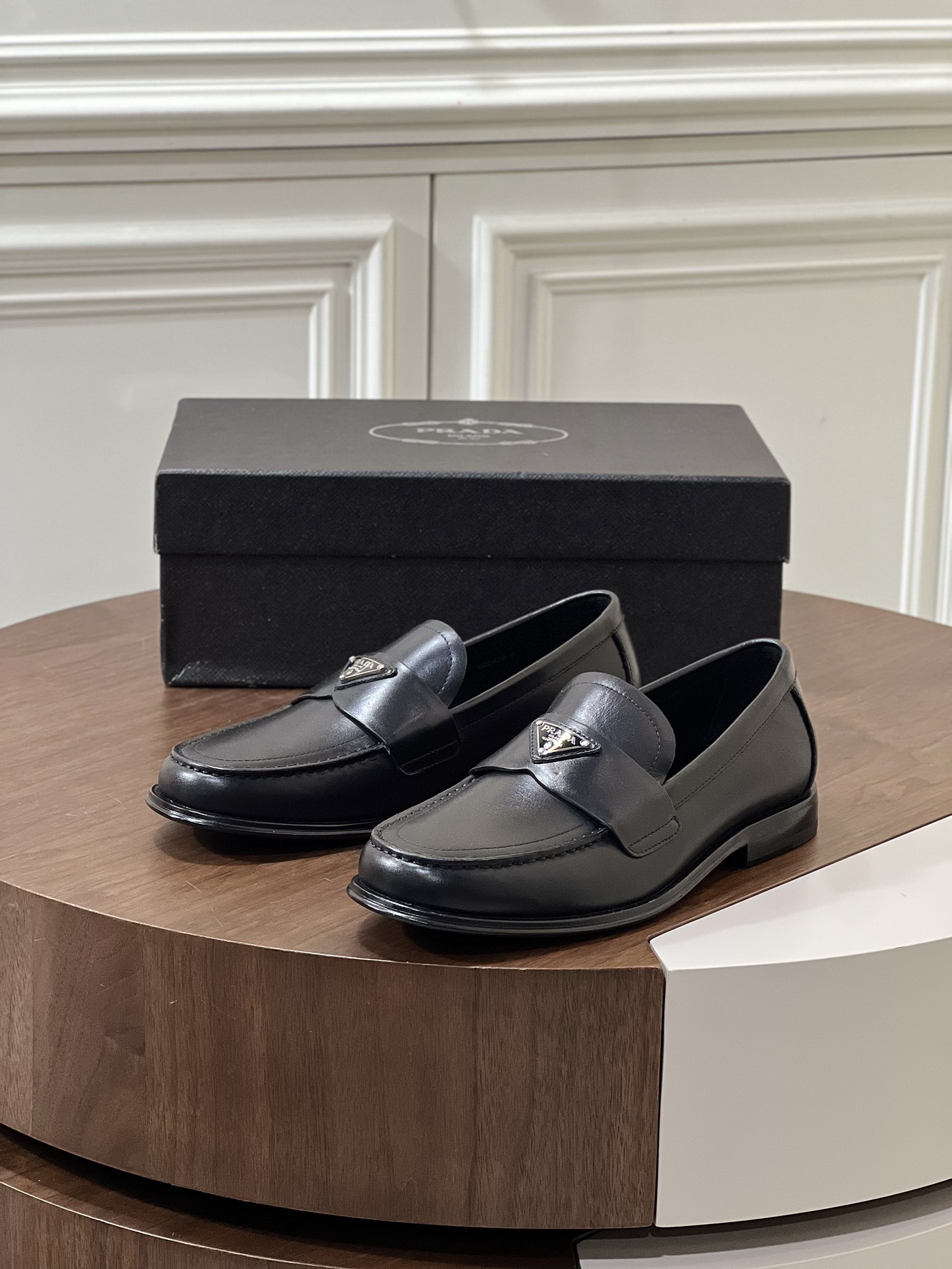 Prada Men's Black Leather Loafers - Business Casual Dress Shoes 2 i1723631237 9141 7