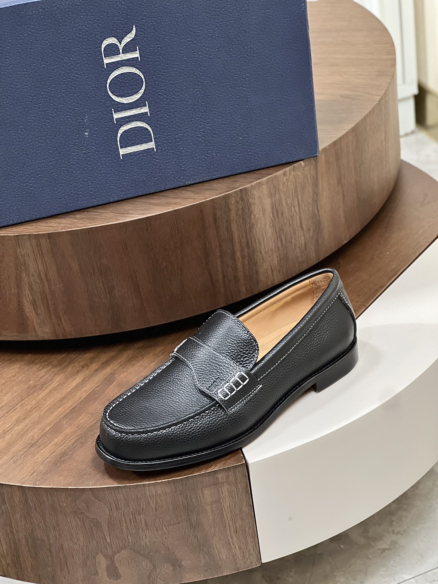 Dior Granville 男士樂福鞋 - シティスタイルに最適なエレガンス