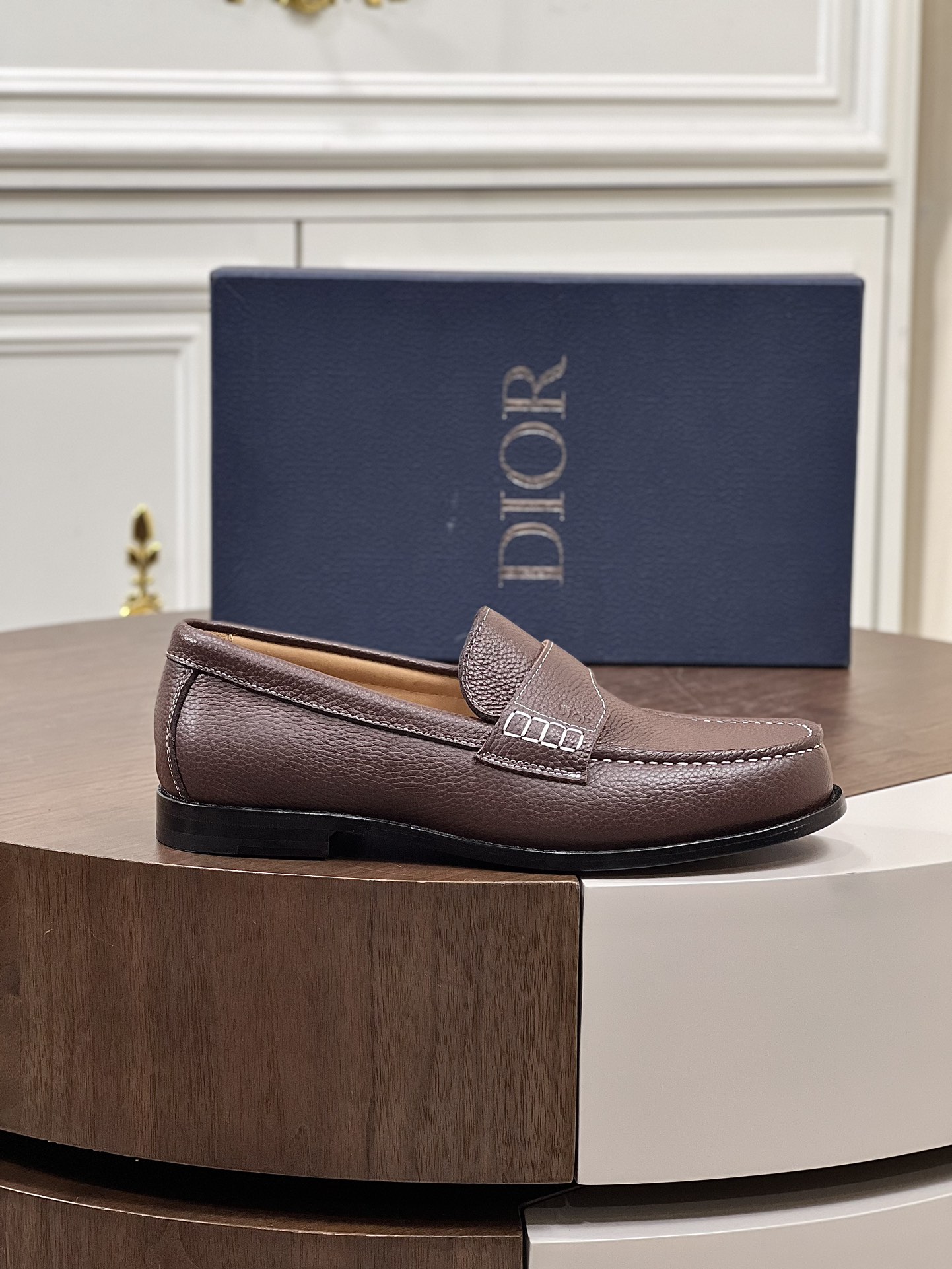 Dior 男性用グランビル楽福鞋 – ブラック粒面牛皮革製