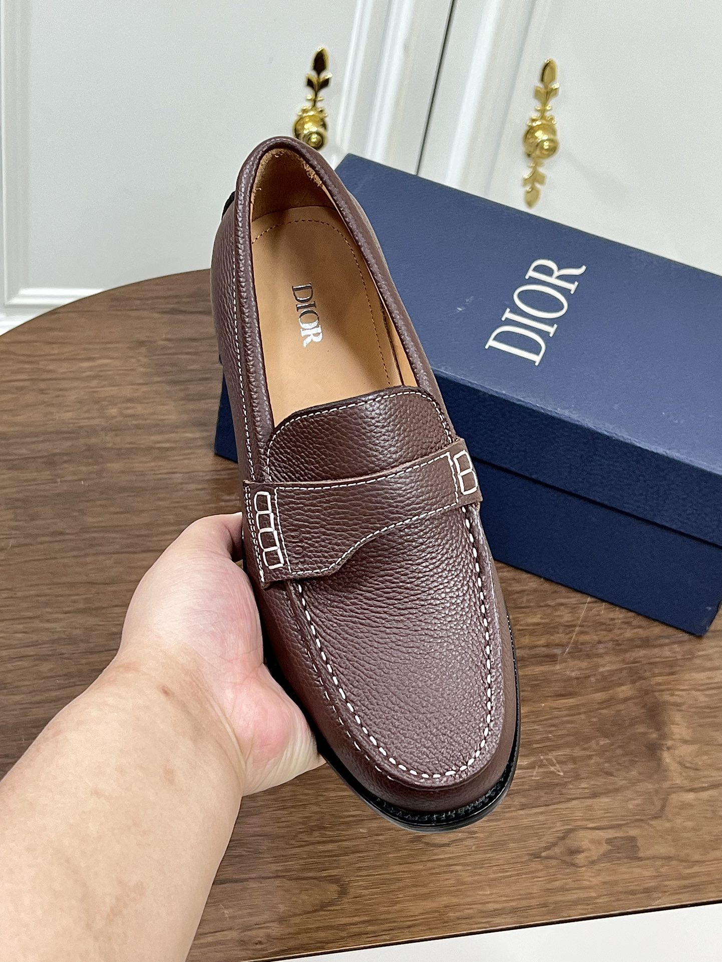 Dior 男性用グランビル楽福鞋 – ブラック粒面牛皮革製