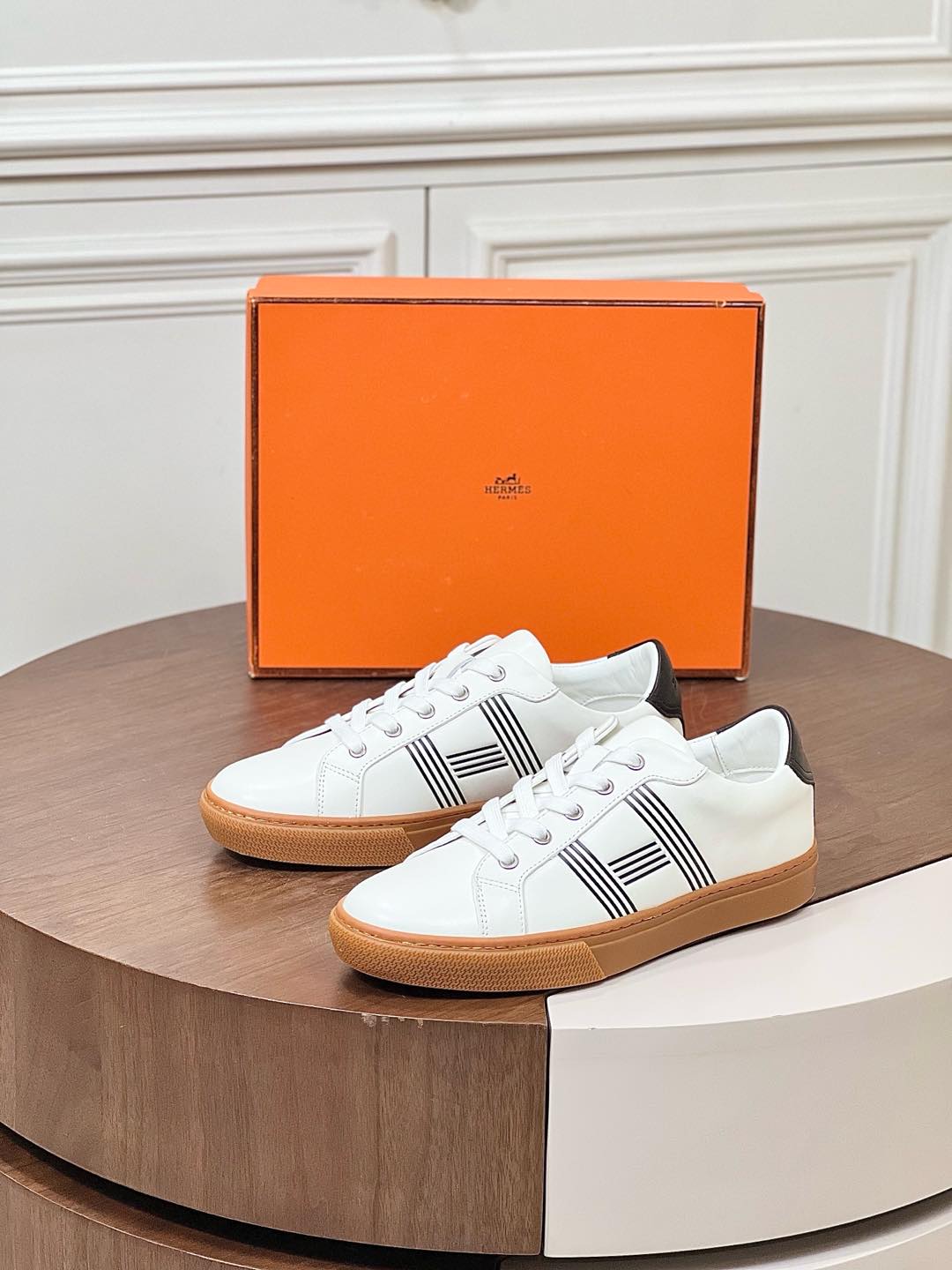 NO:272928,New product Herme*_High-end men's casual sports shoes, skateboard shoes counter purchasing high-end products!  Original imported top calfskin side 3D three-dimensional classic H letter logo cowhide inner cowhide foot pad original TPR sole!  Size39-44 (38.45 customization), hermes, sneakers, cowhide19860909新品Herme*_高端男士休闲运动鞋滑板鞋专柜代购高端货！原版进口顶级小牛皮侧身3D立体经典H字母Logo牛皮内里牛皮垫脚原版TPR鞋底！ Size39-44（38.45定制）,,hermes,sneakers,cowhide,Men's shoes