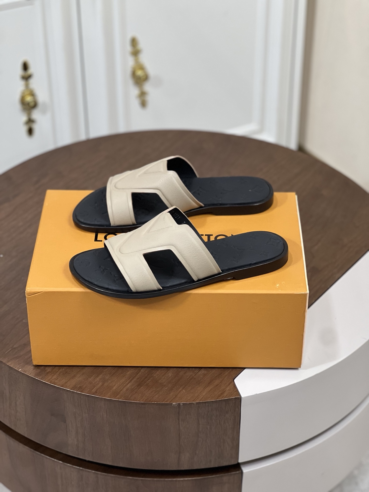 Loui*V  凉拖lv,鞋 2