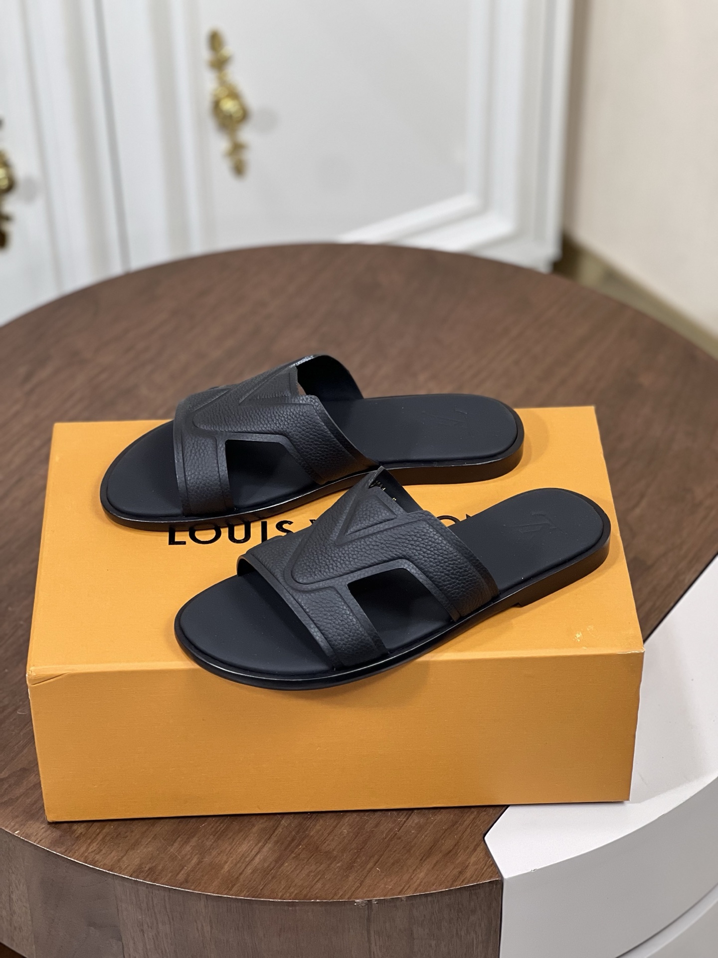 Louis Vuitton  凉拖lv,鞋 2