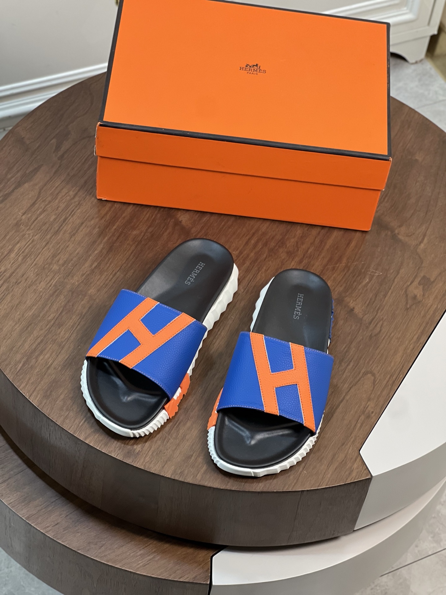 Herme*H家Infra男士凉鞋拖鞋-原版复刻
购入原版一比一打造，...