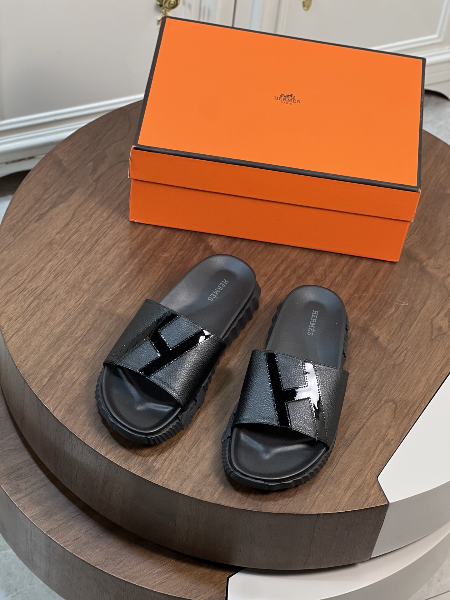 Herme*H家Infra男士凉鞋拖鞋-原版复刻
购入原版一比一打造，...