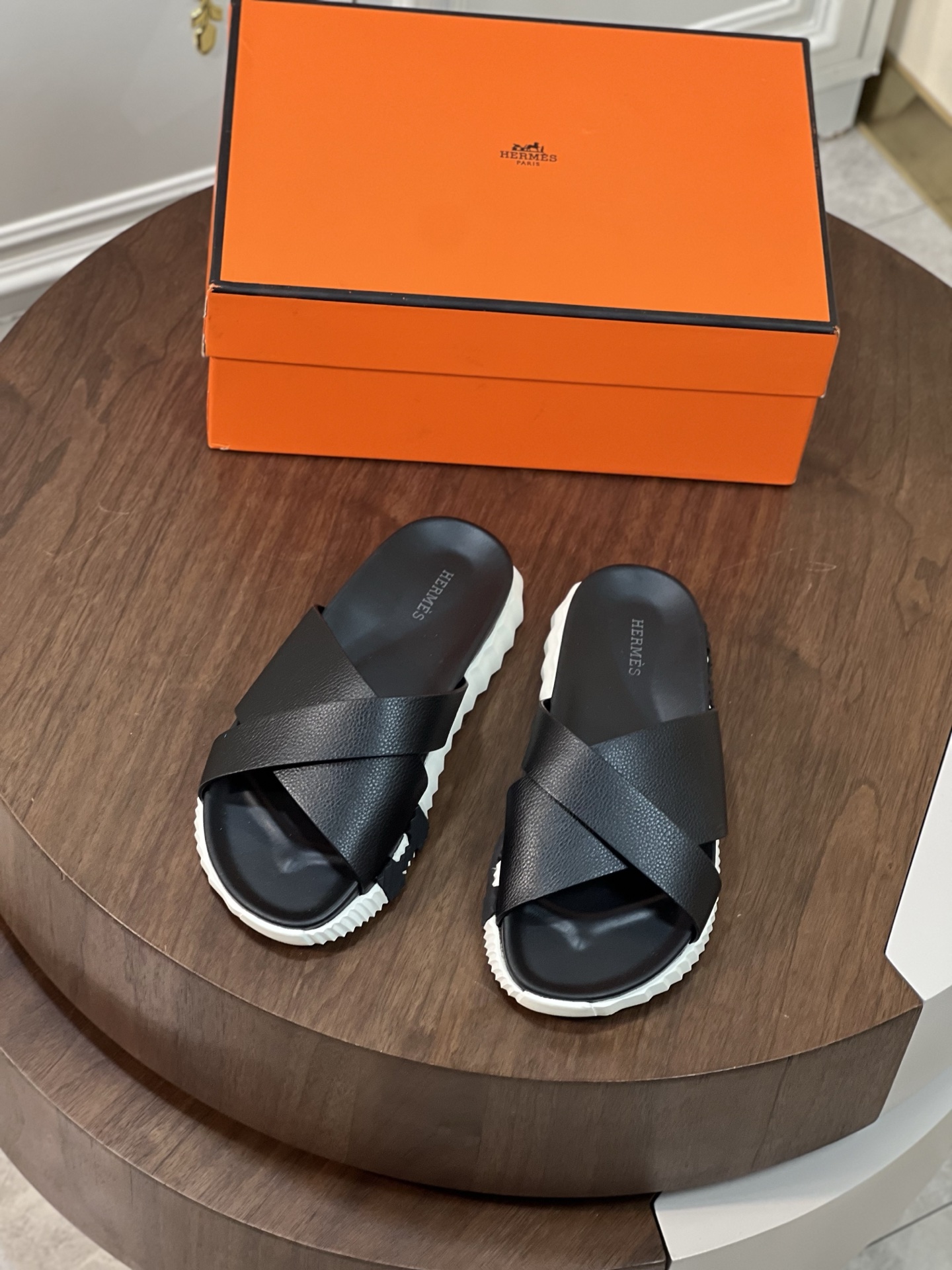 Herme*H家Infra男士凉鞋拖鞋-原版复刻
购入原版一比一打造，...