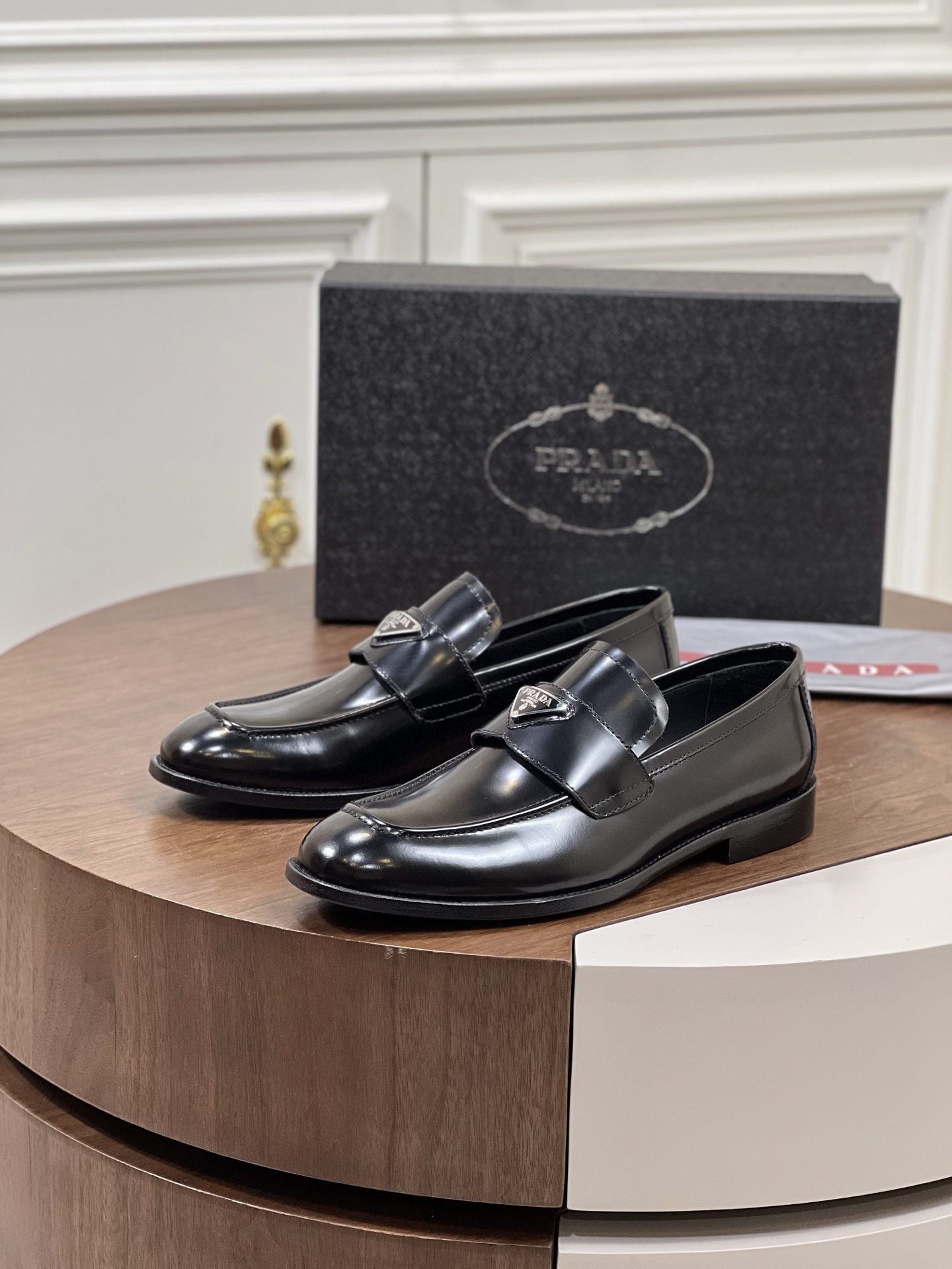 ••新品••PRAD*～顶级经典的男士休闲•商务皮鞋！顶级...