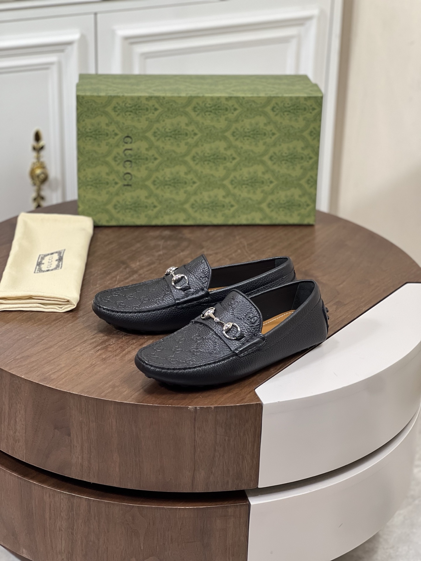 Gucc*古驰 男士一脚蹬饰饰马衔扣男士驾车鞋驾车鞋豆豆鞋
...