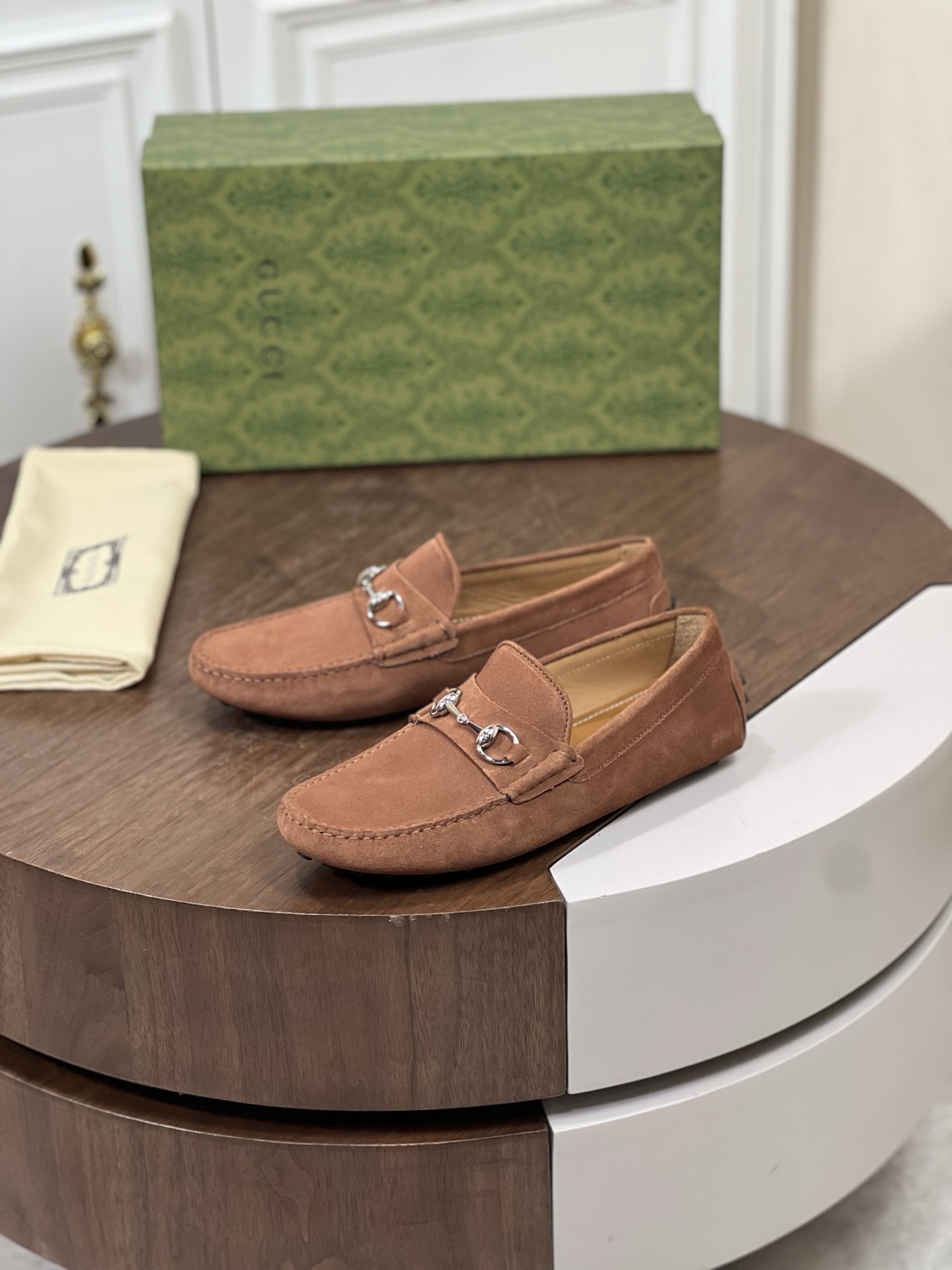 Gucc*古驰 男士一脚蹬饰饰马衔扣男士驾车鞋驾车鞋豆豆鞋
...