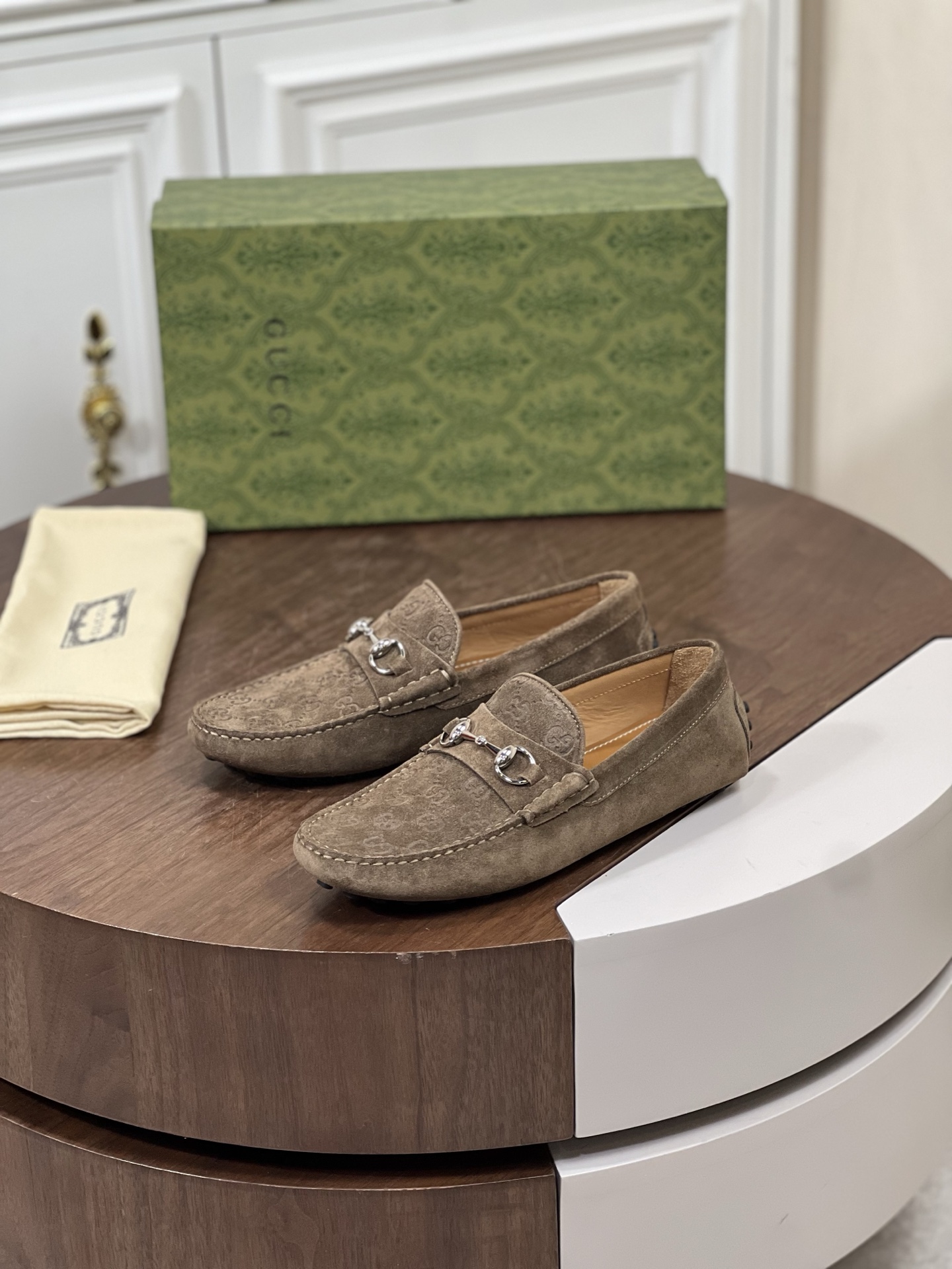 Gucc*古驰 男士一脚蹬饰饰马衔扣男士驾车鞋驾车鞋豆豆鞋
...