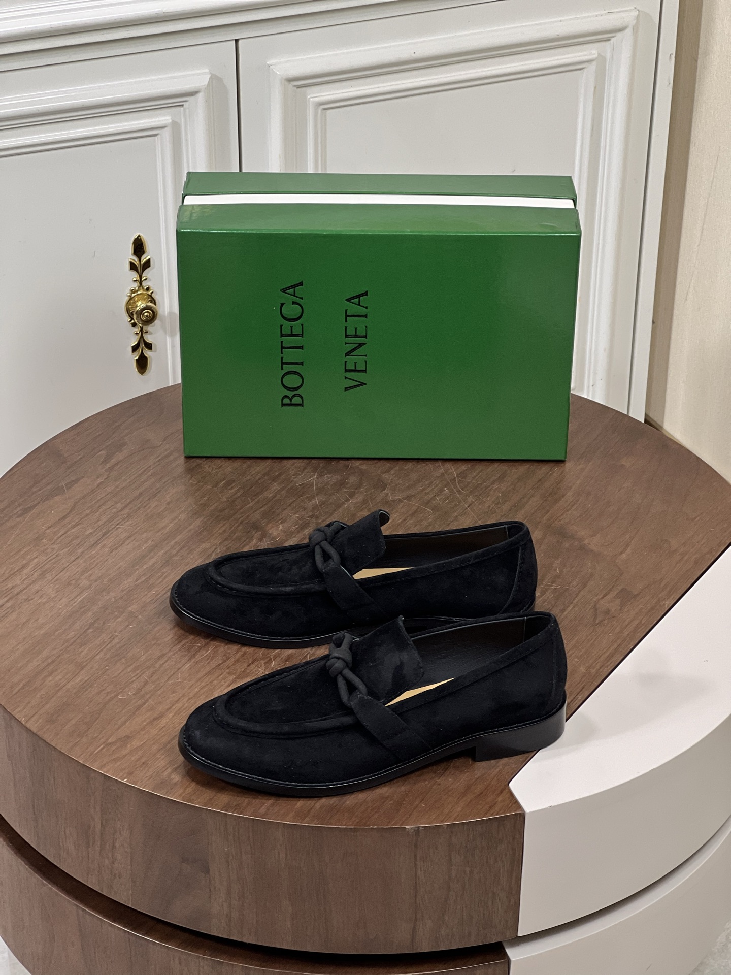 Bott*葆蝶家夏季休闲乐福皮鞋
饰品皮扣设计元素，轻便舒...