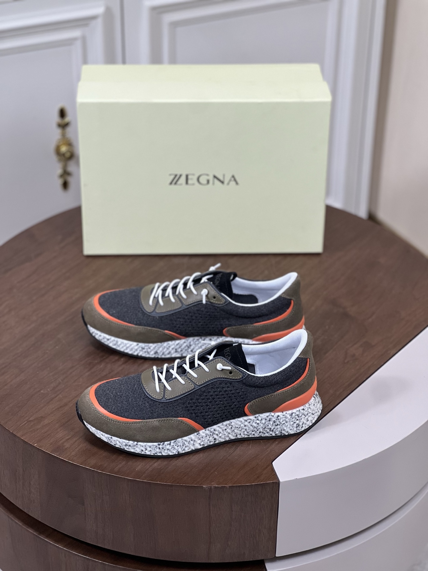 ZZegna/杰尼亚原单更新
Piuma 在意大利语中指“羽毛”，充分...