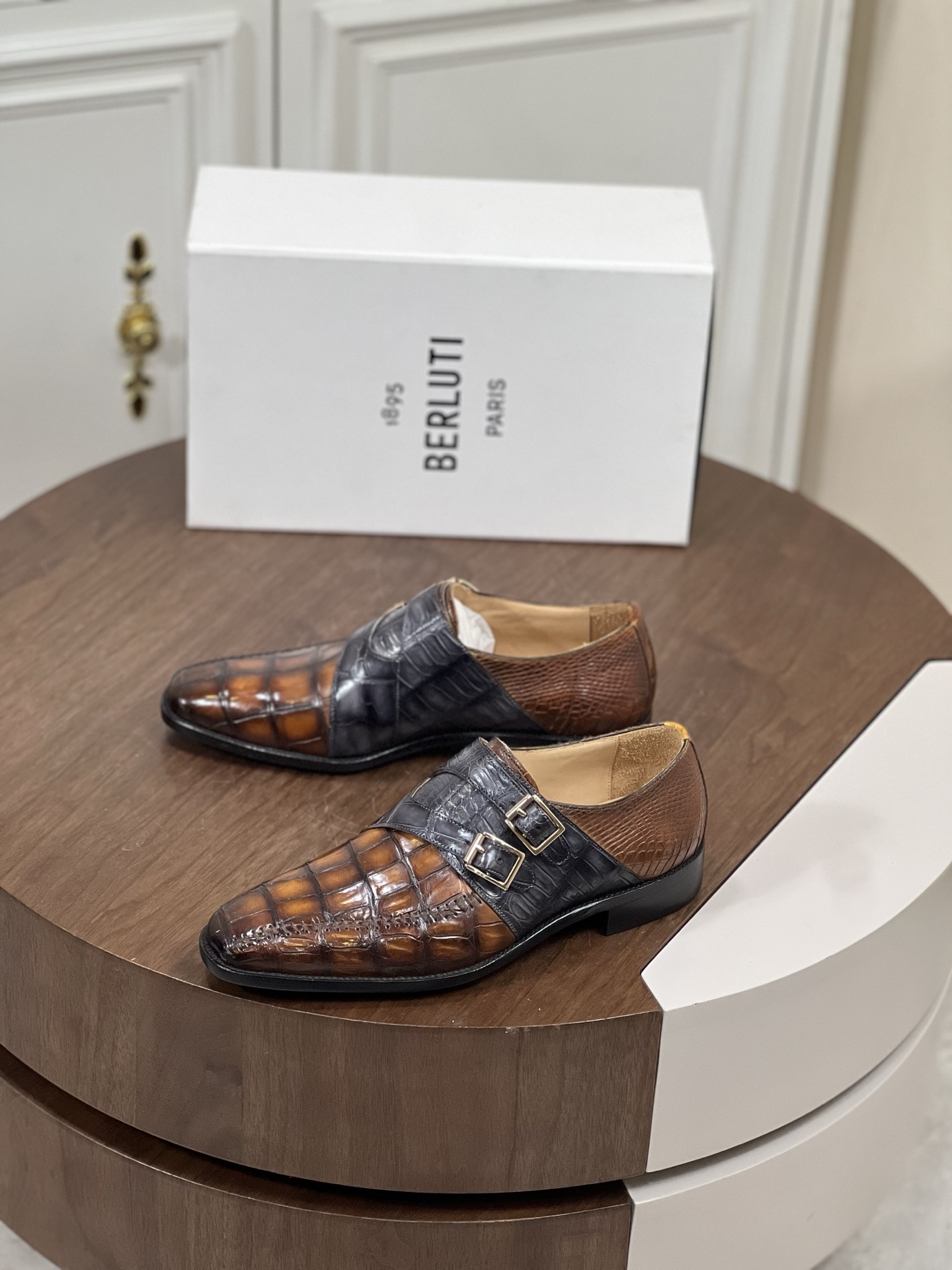 ••新品••Berlut*～Alessandro Galet 高端男士原生态鳄鱼皮...