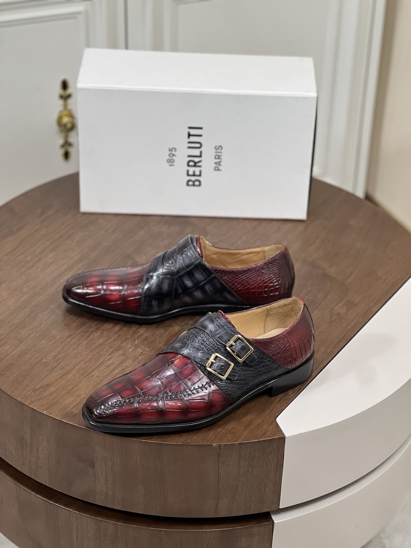 ••新品••Berlut*～Alessandro Galet 高端男士原生态鳄鱼皮...