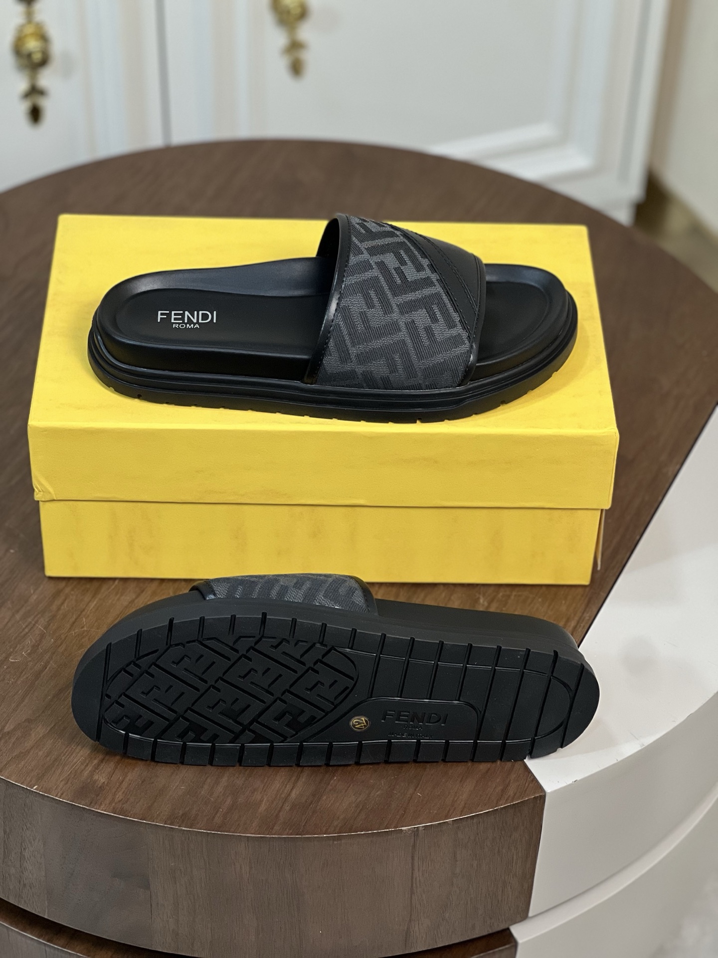 Fendi  凉鞋凉鞋,包,鞋 3