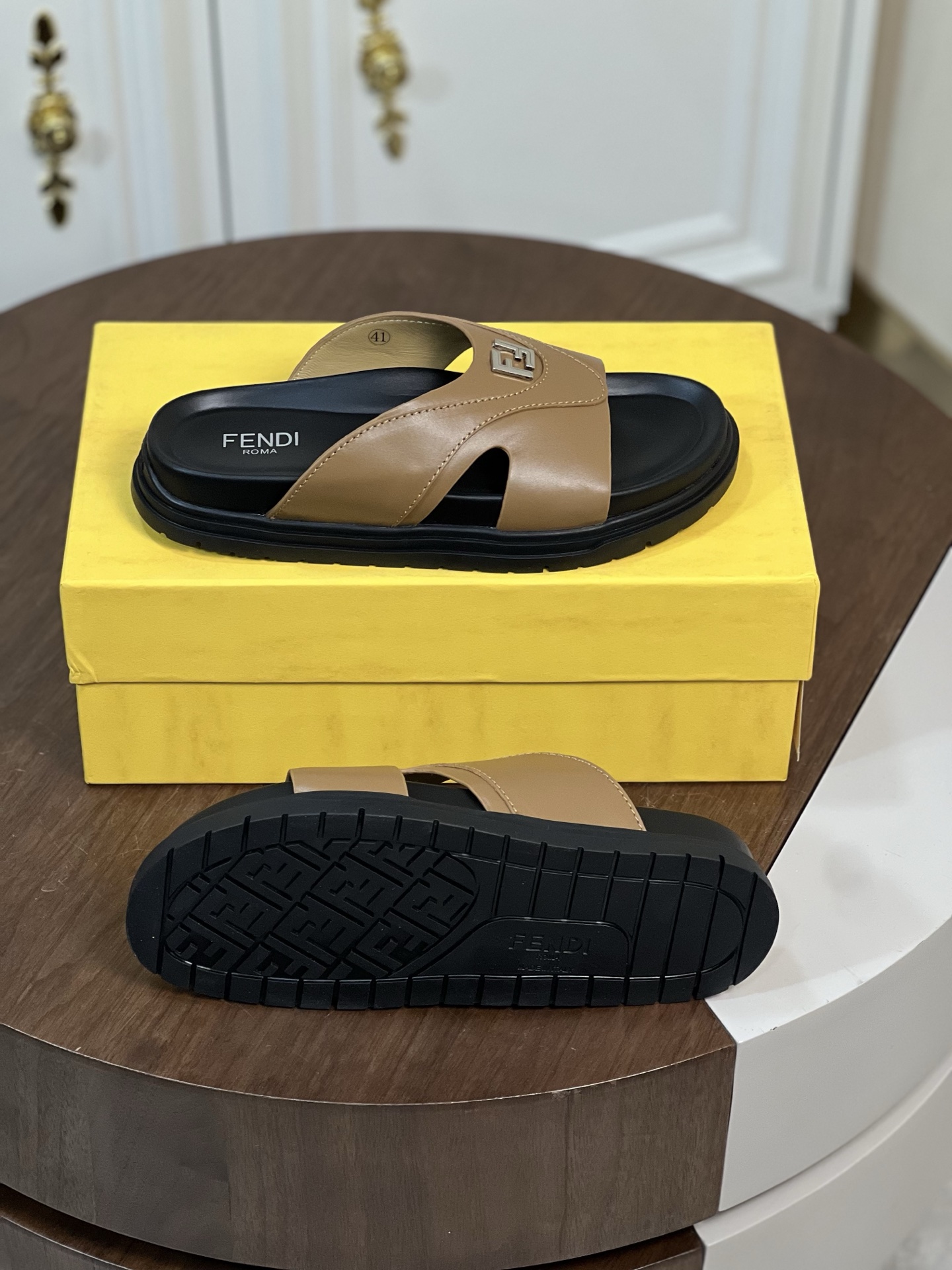 Fendi  凉鞋凉鞋,包,鞋 3