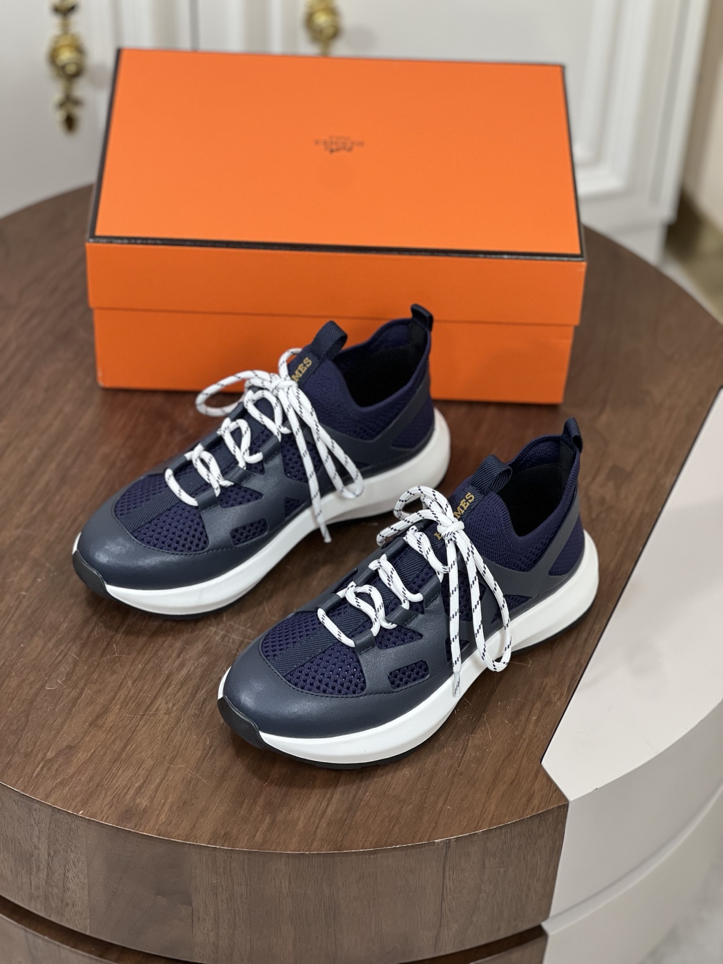 HERMES/爱马仕 男士休息运动鞋！
-高端品质 原单休闲运动鞋...