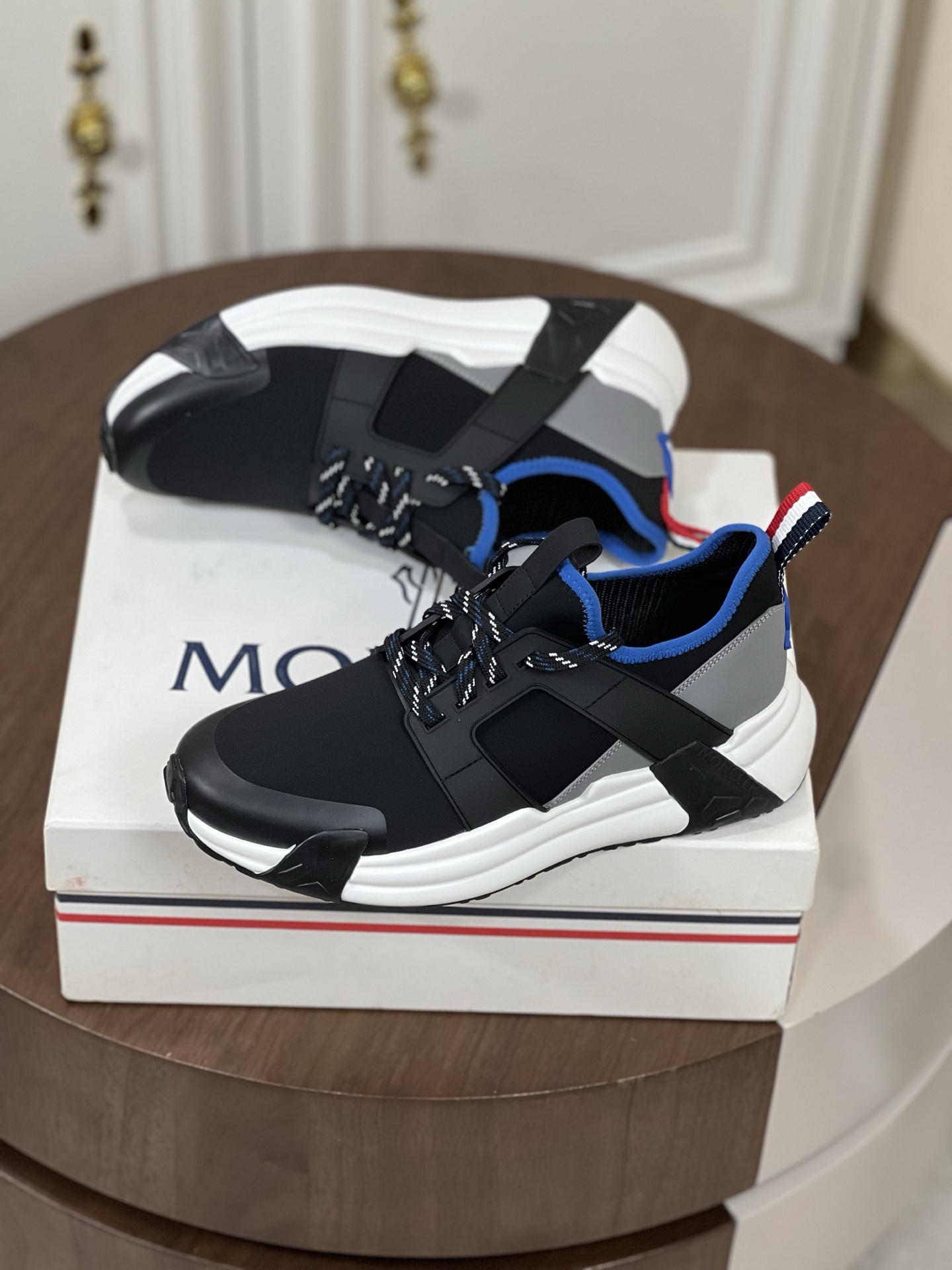 Moncler Lunarove 运动鞋运动鞋,moncler,鞋 3 Moncler Lunarove 运动鞋运动鞋,moncler,鞋 3