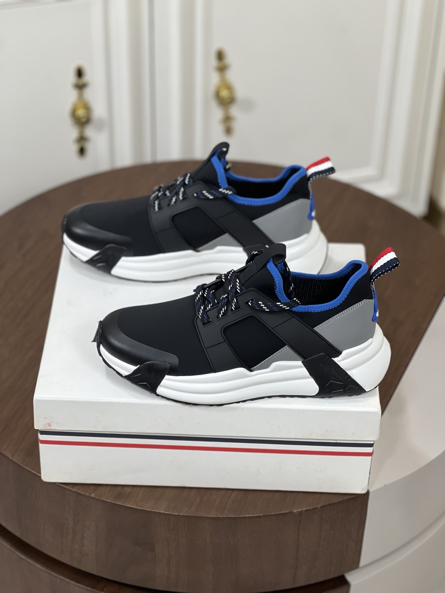 Moncler Lunarove 运动鞋运动鞋,moncler,鞋 6 Moncler Lunarove 运动鞋运动鞋,moncler,鞋 6