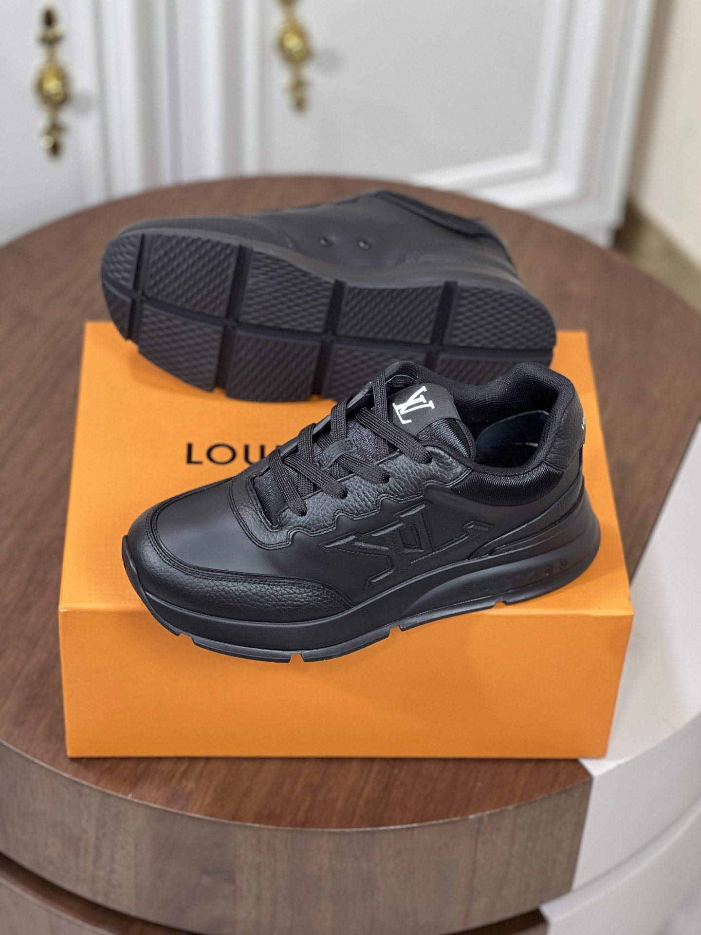 Loui*V Classic 运动鞋运动鞋,lv,男,鞋 4