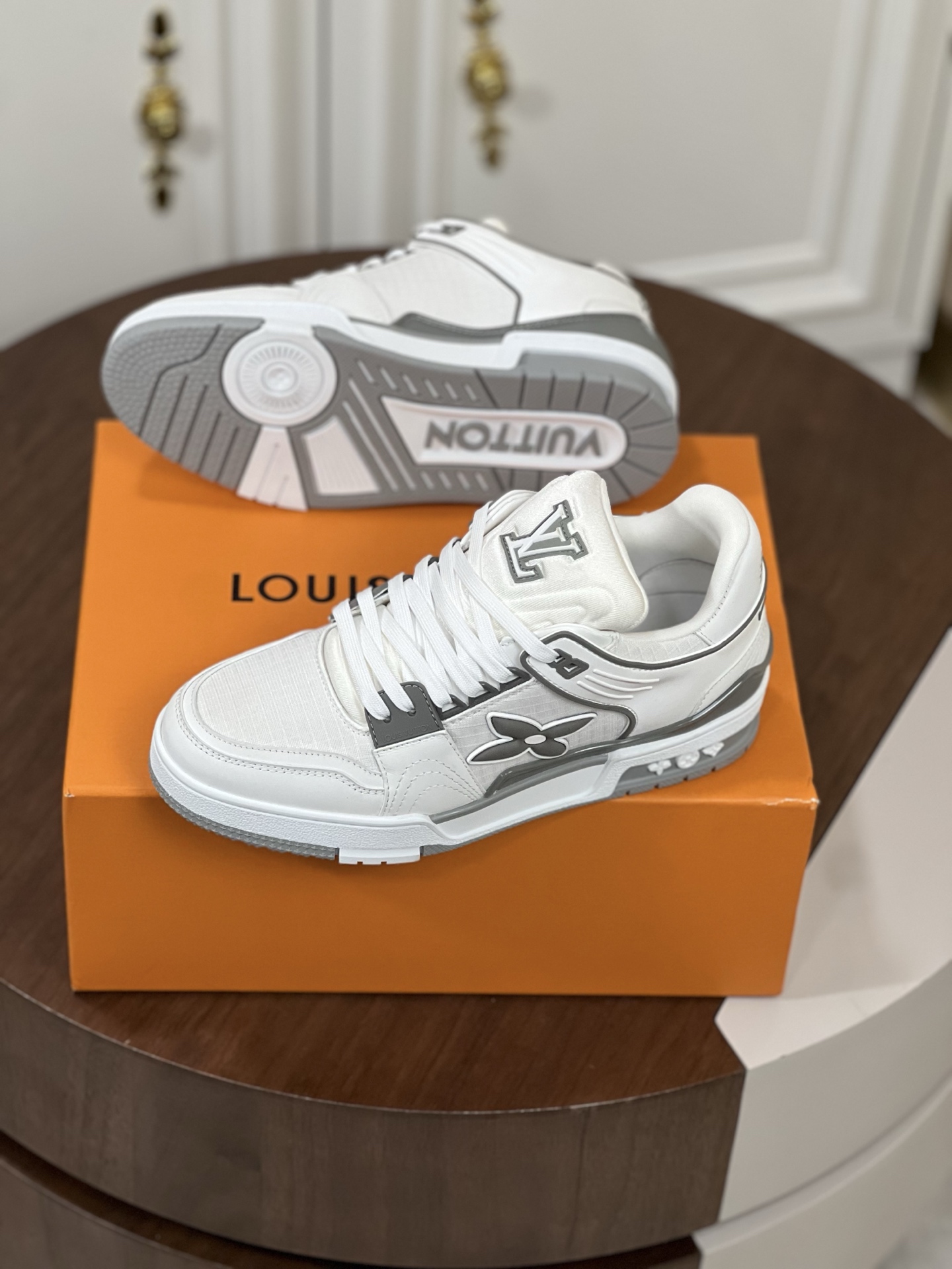 Louis Vuitton LV Trainer 运动鞋运动鞋,lv,男,鞋 4 Louis Vuitton LV Trainer 运动鞋运动鞋,lv,男,鞋 4