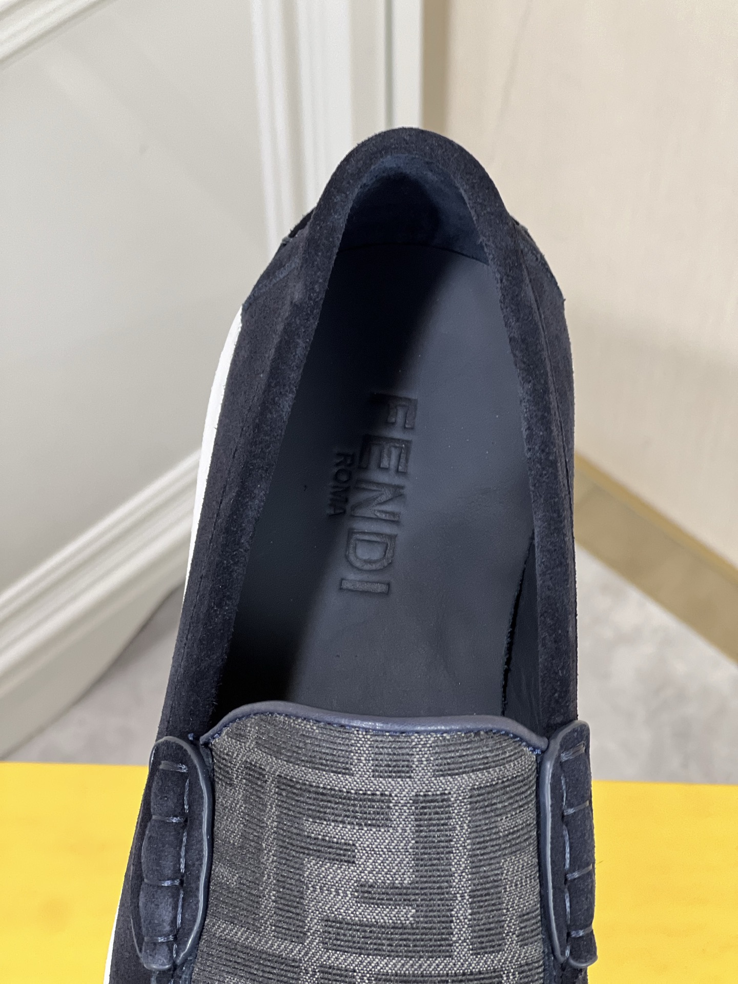 Fendi  乐福鞋鞋 8