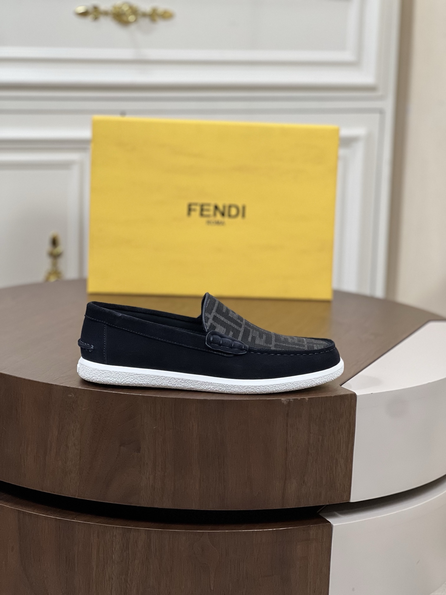 Fendi  乐福鞋鞋 2