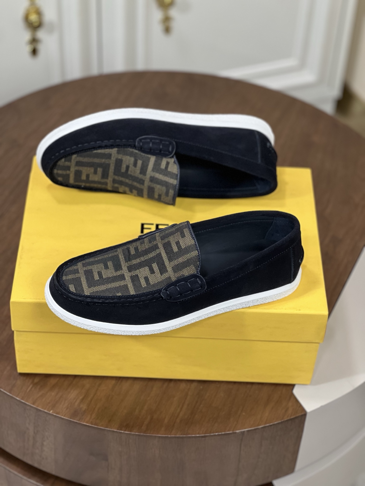 Fendi FF 乐福鞋鞋 3