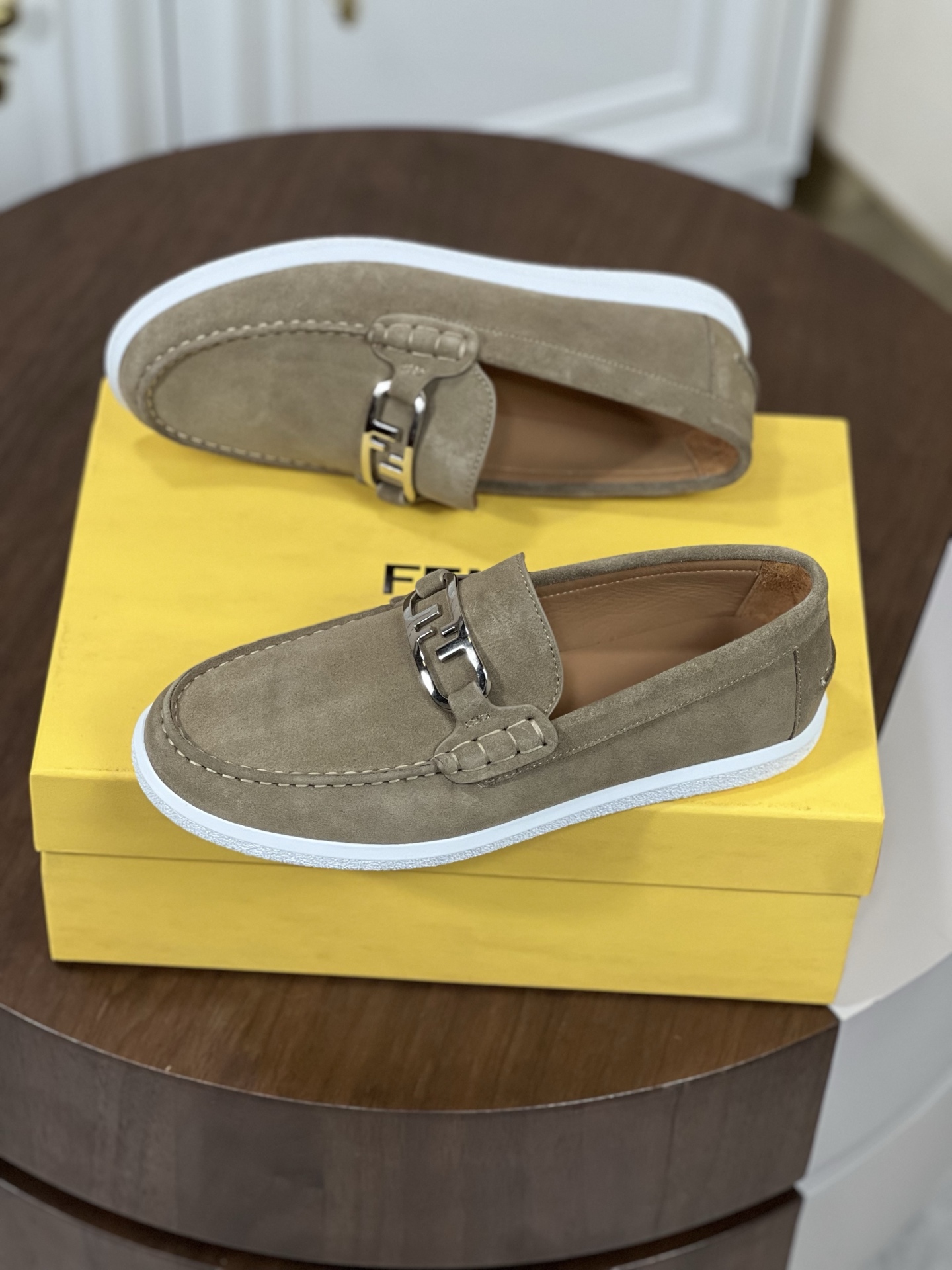 Fendi  乐福鞋鞋 3