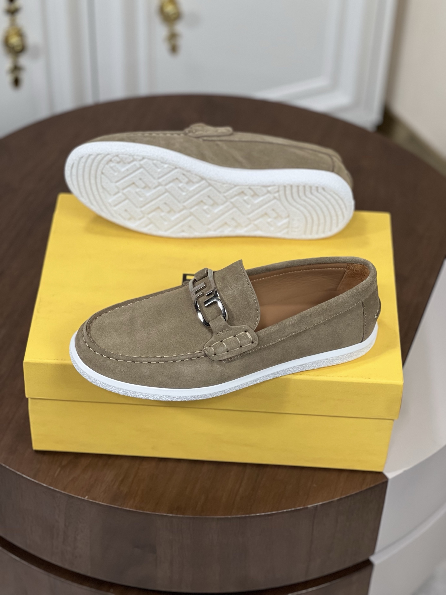 Fendi  乐福鞋鞋 4