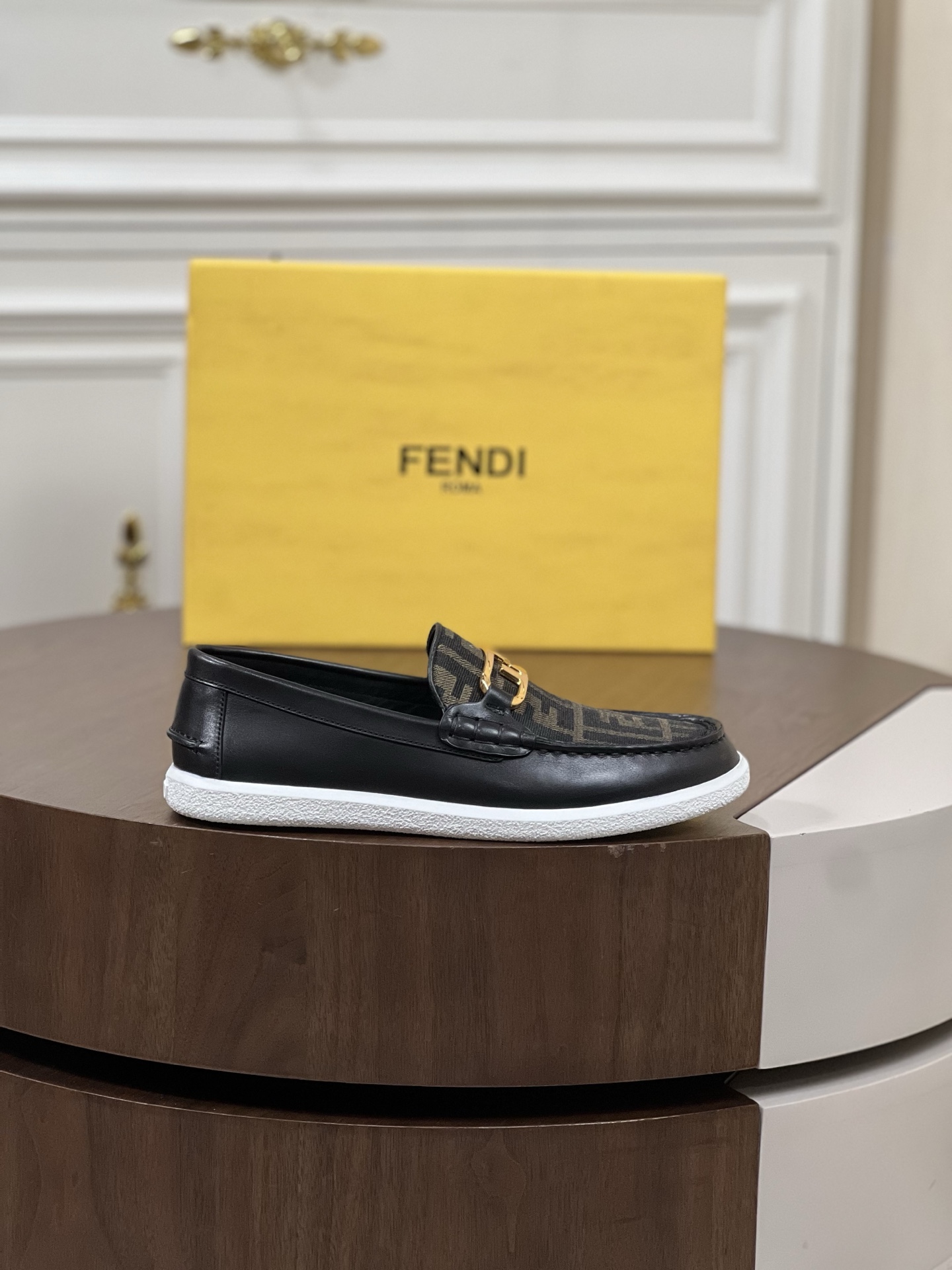 Fendi FF 乐福鞋鞋 2