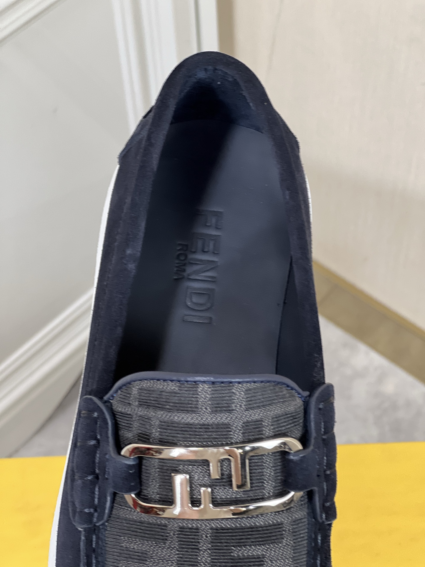 Fendi 乐福鞋鞋 7 Fendi 乐福鞋鞋 7