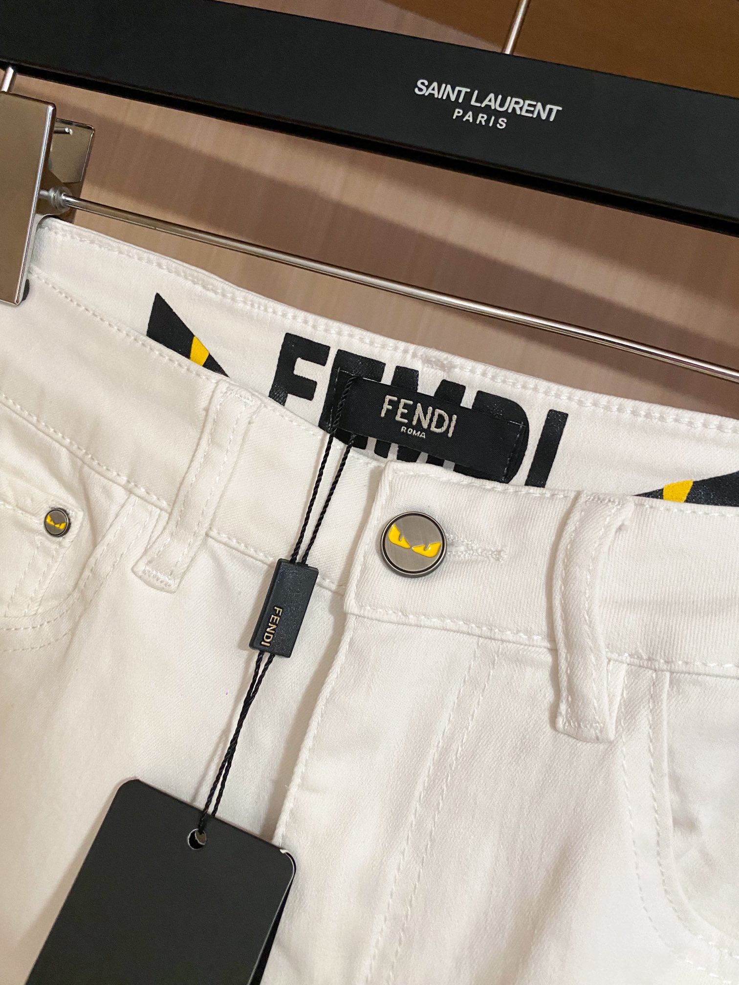 Fendi 2025ss春夏新款FD家小怪兽眼睛休闲小直筒牛仔裤!意大利原厂订单,FD家族人气单品,代
