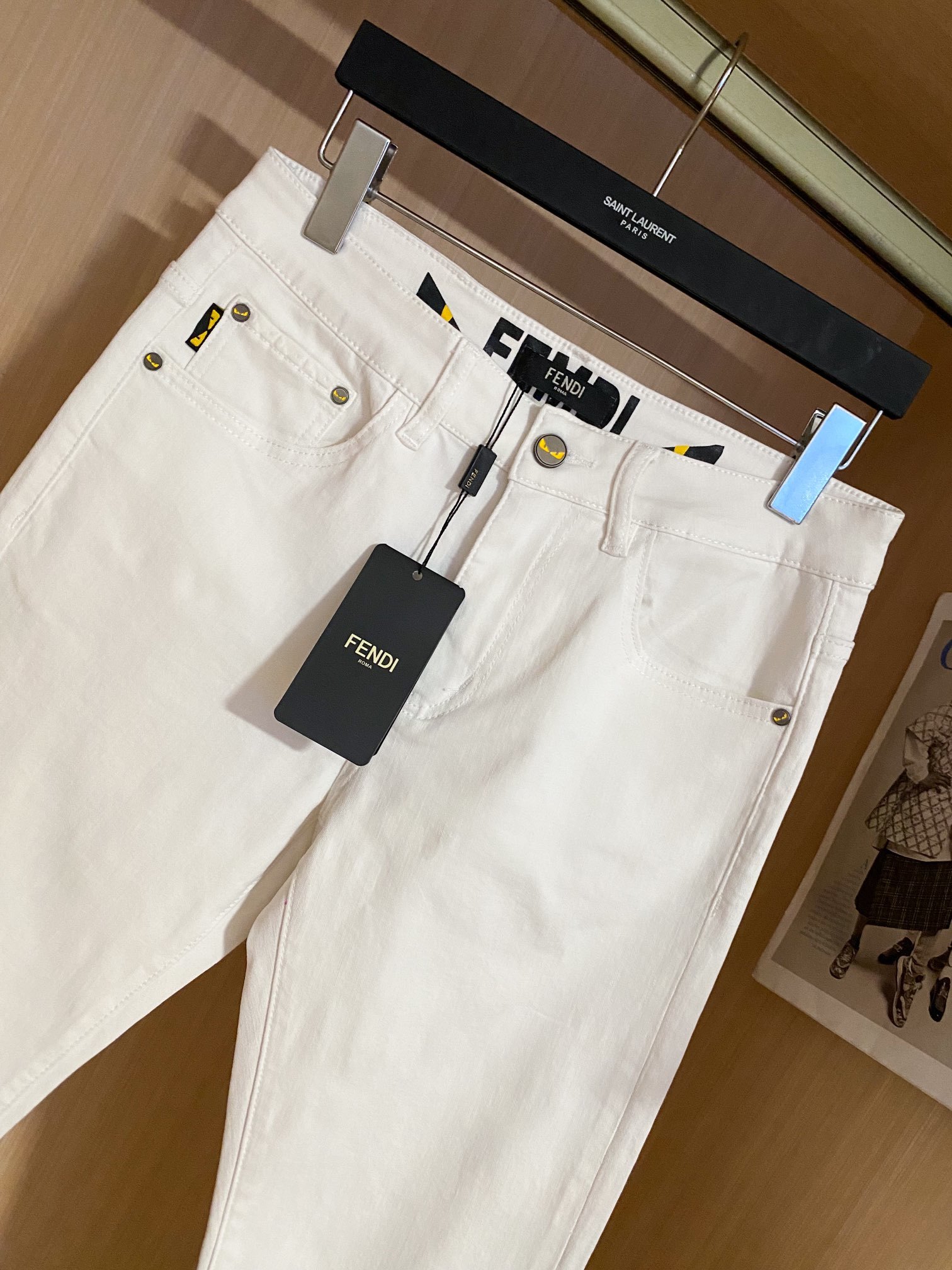 Fendi 2025ss春夏新款FD家小怪兽眼睛休闲小直筒牛仔裤!意大利原厂订单,FD家族人气单品,代