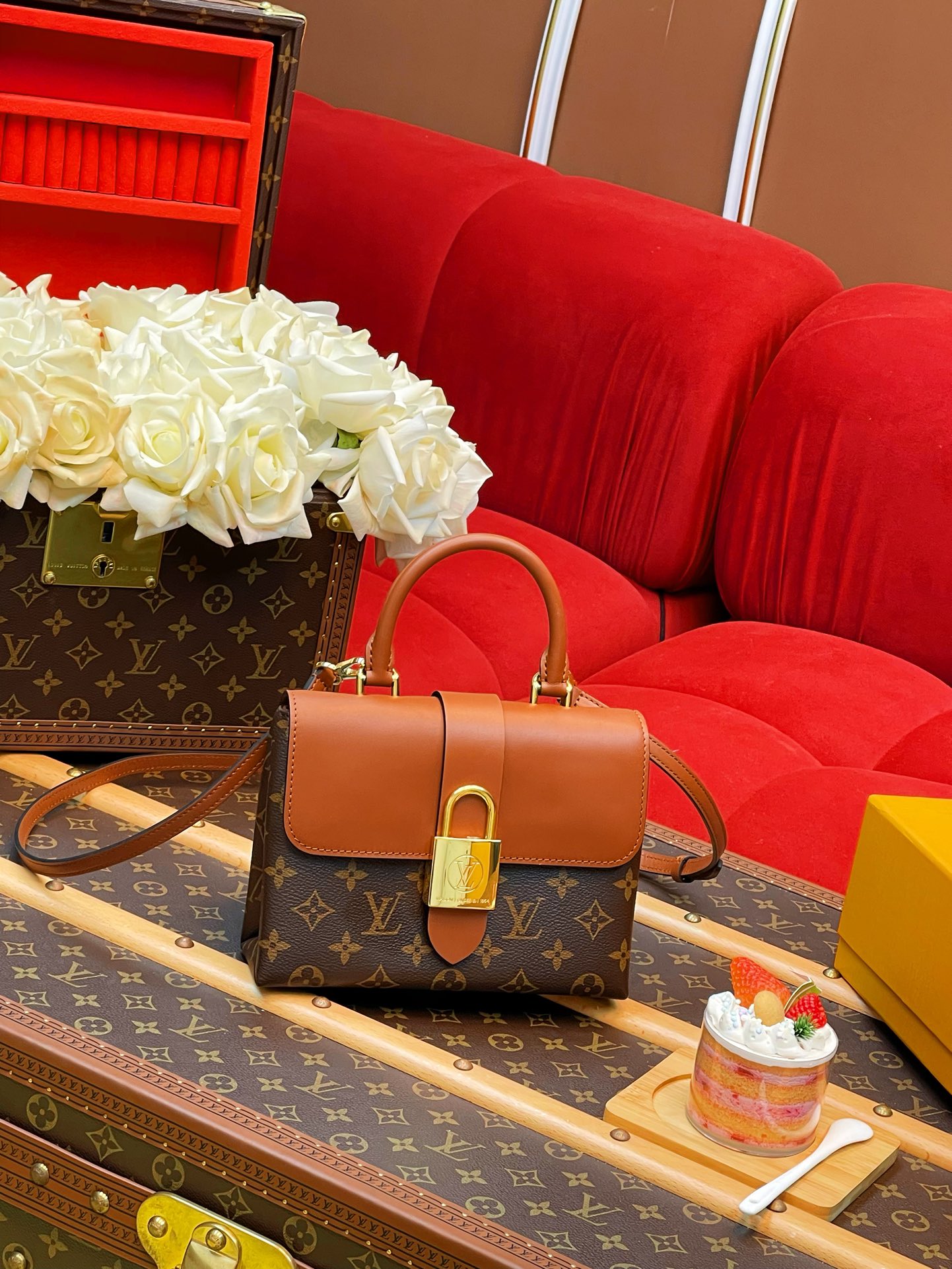 Louis Vuitton Locky BB 手袋lv,包 3