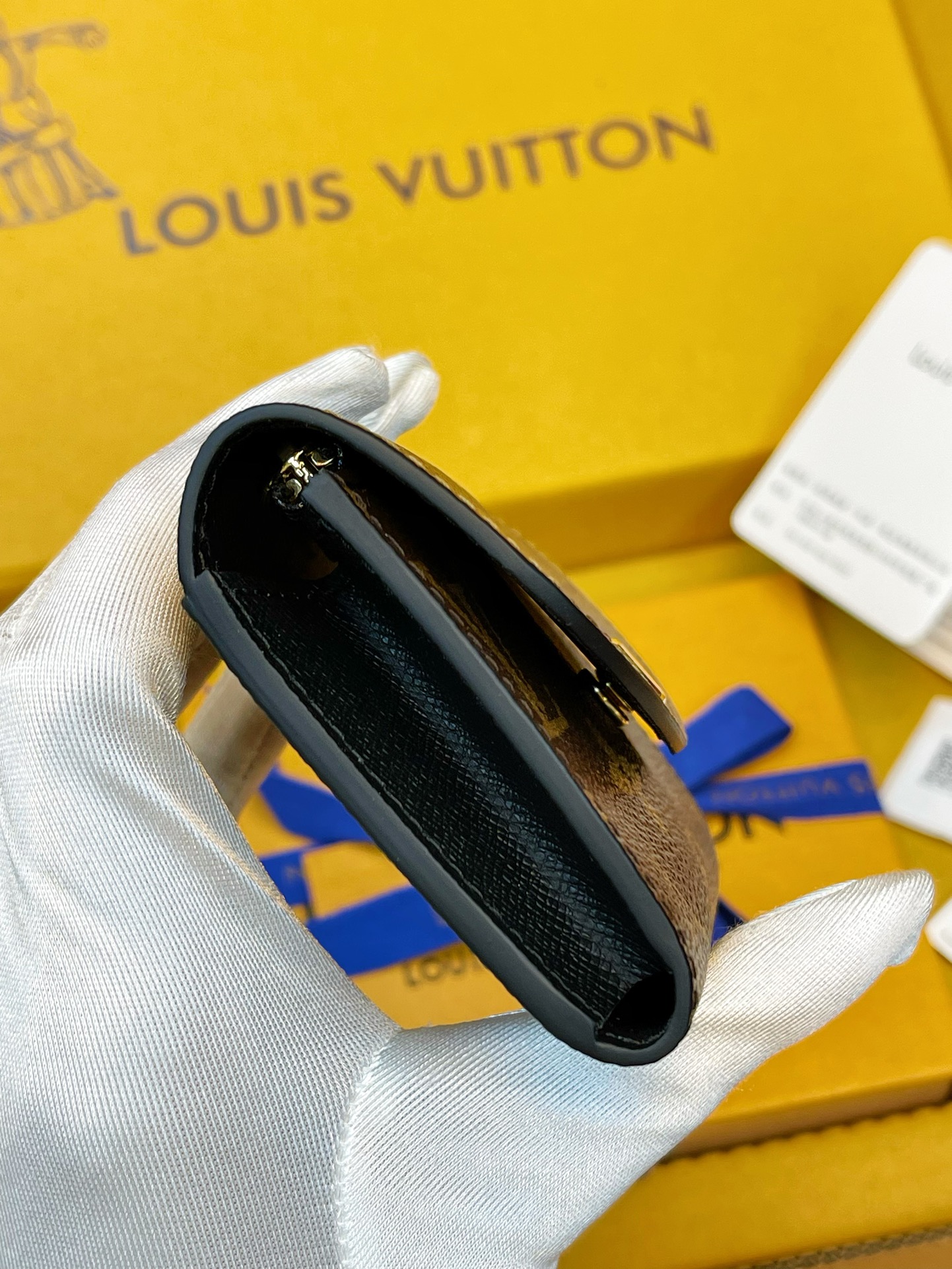 루이비통 지갑 137421 Louis Vuitton Wallet 썸네일 이미지