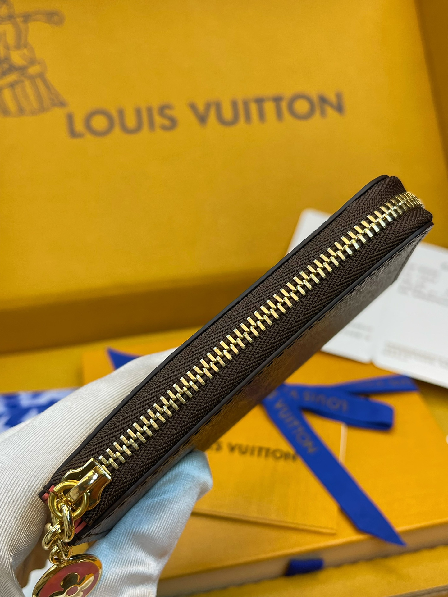 루이비통 지갑 137353 Louis Vuitton Wallet 썸네일 이미지
