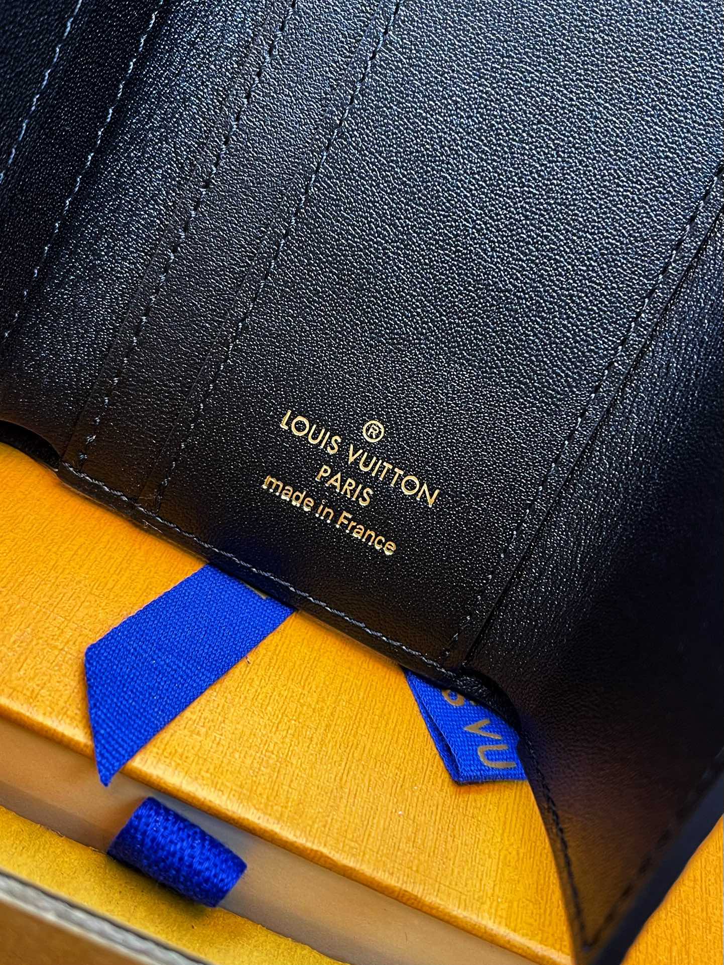 루이비통 지갑 137270 Louis Vuitton Wallet 썸네일 이미지