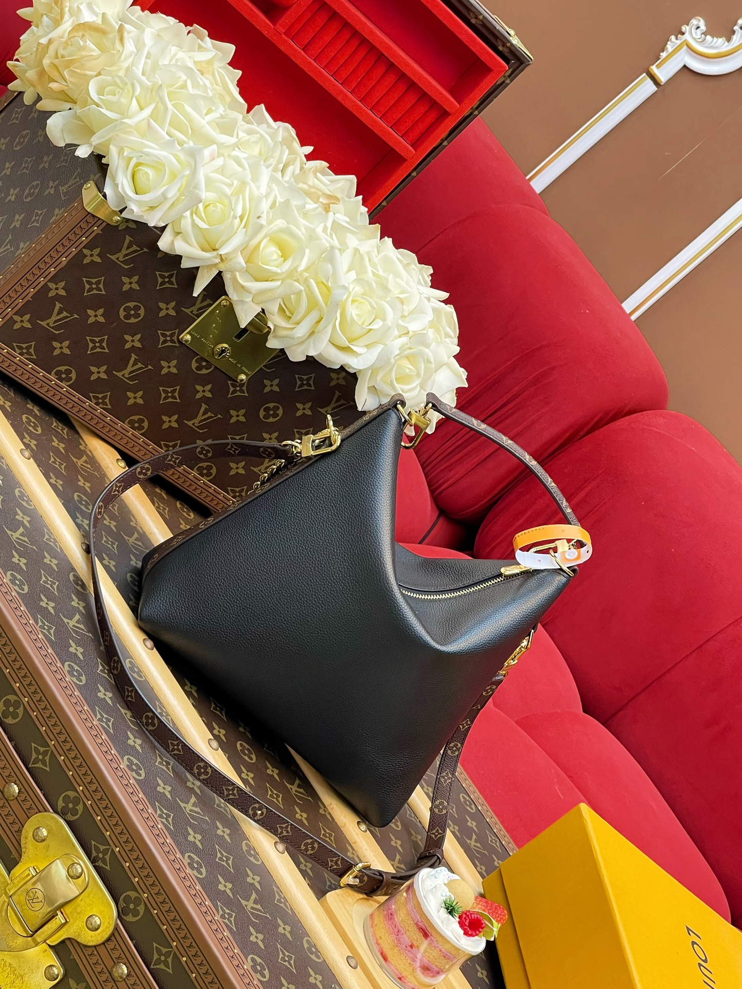 루이비통 멀티패스 드레이프 체인 숄더백 M29195 썸네일 이미지