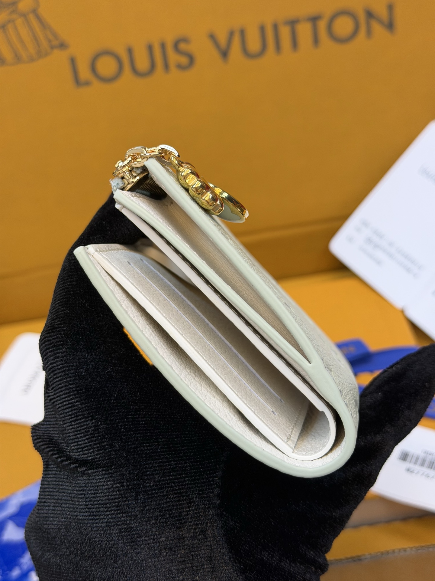 루이비통 지갑 137286 Louis Vuitton Wallet 썸네일 이미지