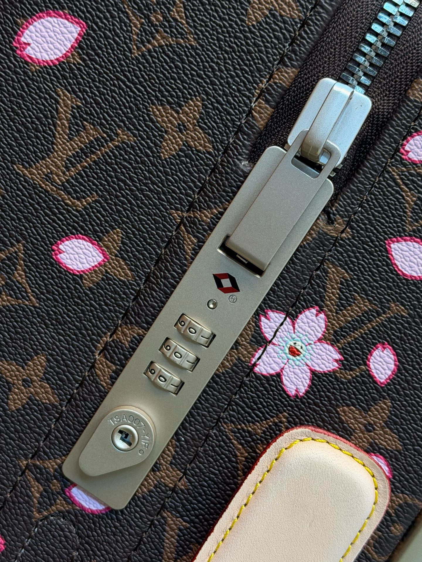여행가방 137434 가방 Bag 썸네일 이미지