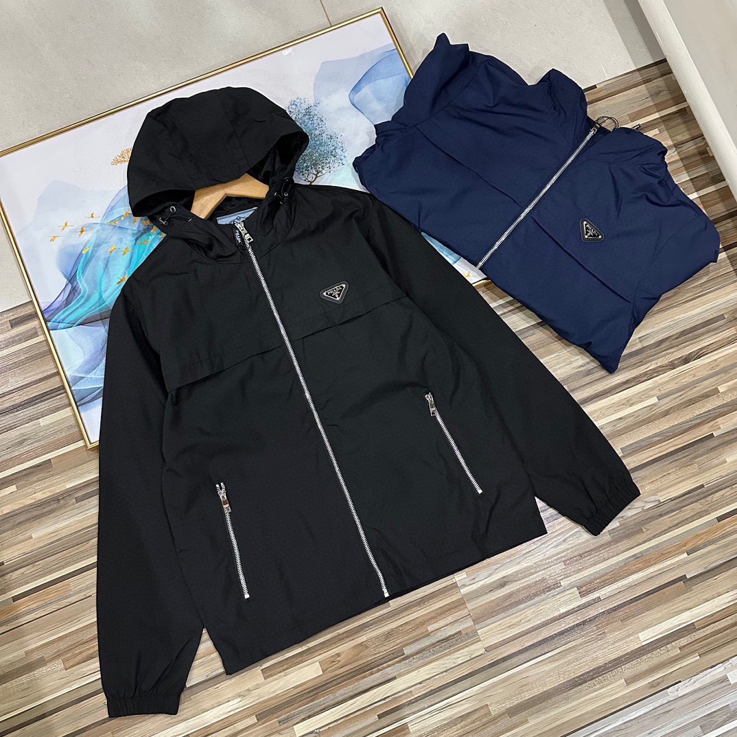 Prada 24AW Limited Edition Hooded Jacket - Unisex Metal Logo Windbreaker
