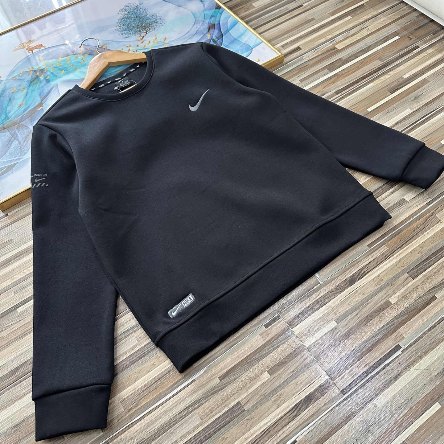 💰195
Nike耐克海外版最新款运动休闲加绒卫衣
万针刺绣logo冬季新款情侣款专柜男女同款圆领加绒卫衣 保暖打底衫刺绣钩子加绒加厚卫衣 潮流学院风女神男神青年必备
小红书网红爆款 ins力荐 学院风轻松驾驭 适合任何年龄段 原版定制!
网红必备穿搭推荐,三标吊牌均和原版一模一样,十分百搭,运动休闲都很合适,断货王,情侣款,三标齐全!完美品质!
颜色:黑色
尺码:L到XXXL
L胸围110衣长68(建议120斤左右)
XL胸围114衣长69(建议140斤左右)
XXL胸围118 衣长70(建议160斤左右)
XXXL胸围122 衣长72(建议180斤左右)
(手工测量有1-3cm误差)