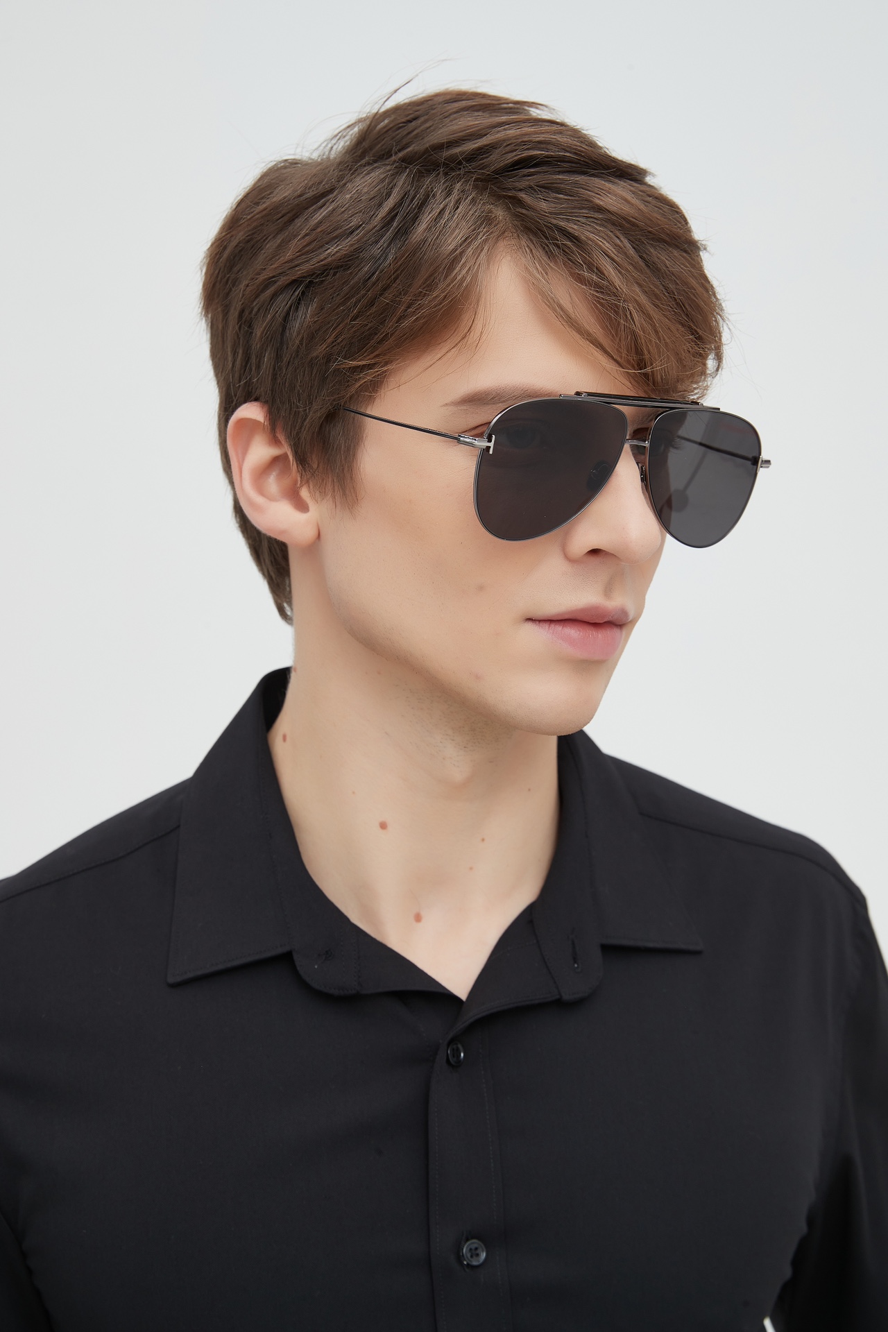 Tom Ford
Mod：TF1018
Size：60-11-145
高级感十足
对版鼻托
